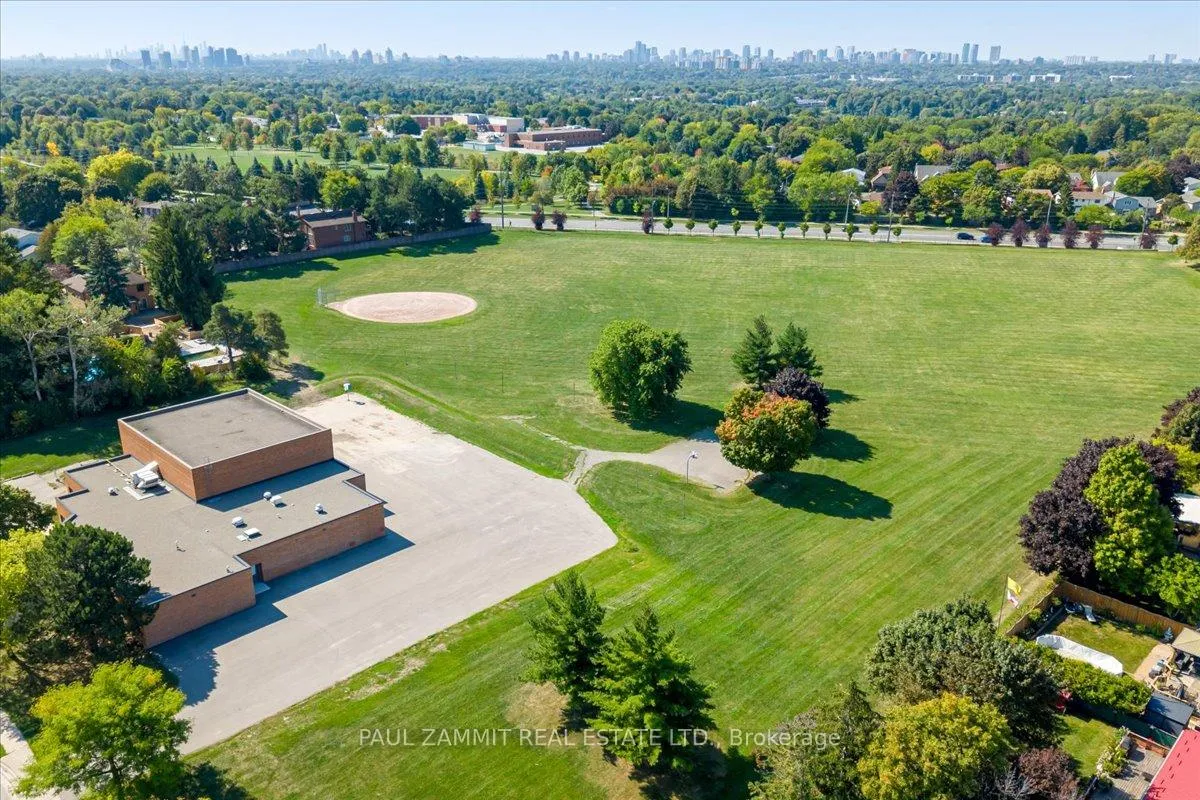 Photo 29 of 175 Simonston Boulevard, Markham, German Mills — HOMEH
