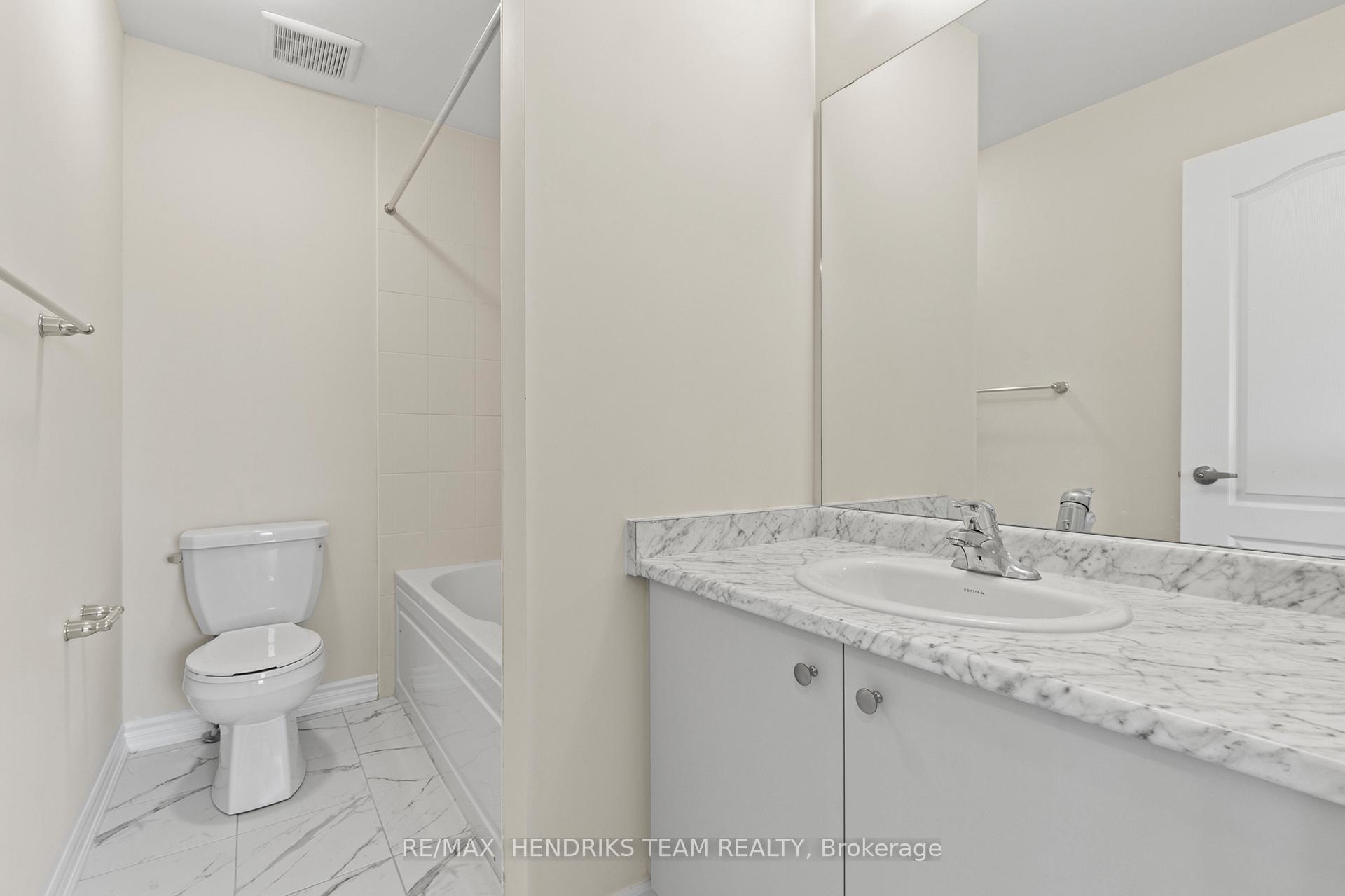 Photo 20 of 456 Barker Parkway, Thorold, Rolling Meadows — HOMEH