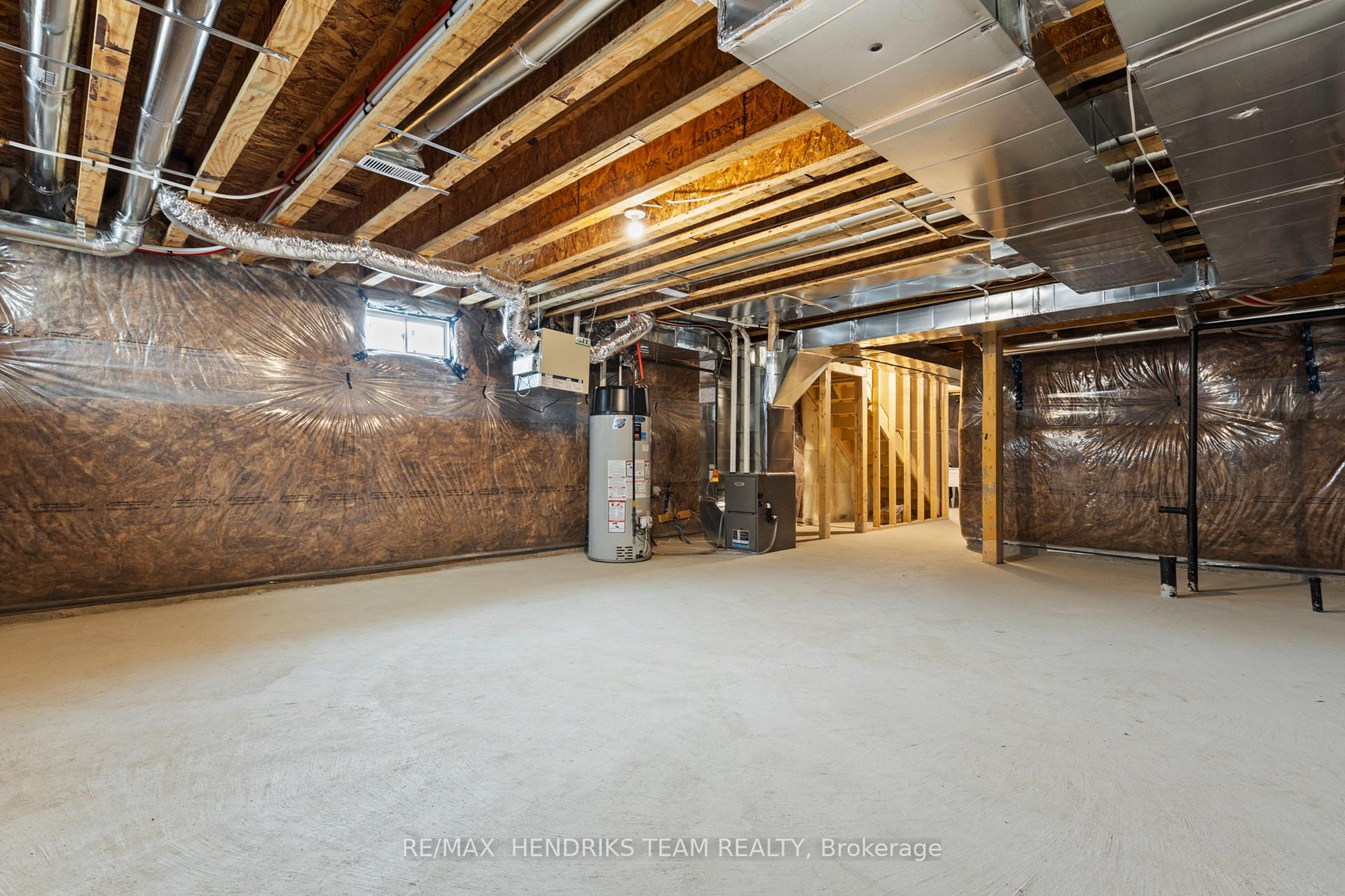 Photo 22 of 456 Barker Parkway, Thorold, Rolling Meadows — HOMEH