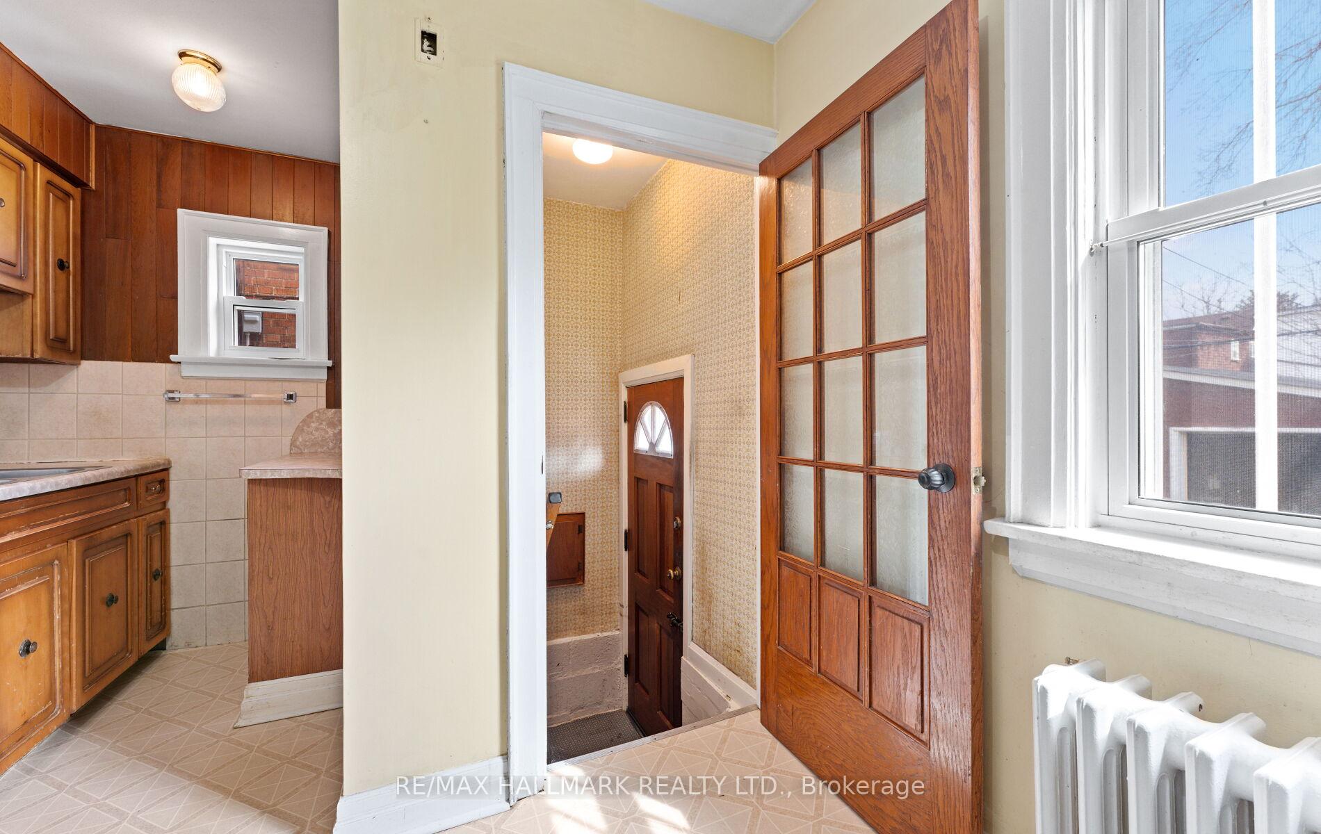 Photo 27 of 21 Kings Park Boulevard, Toronto, Danforth Village-East York — HOMEH