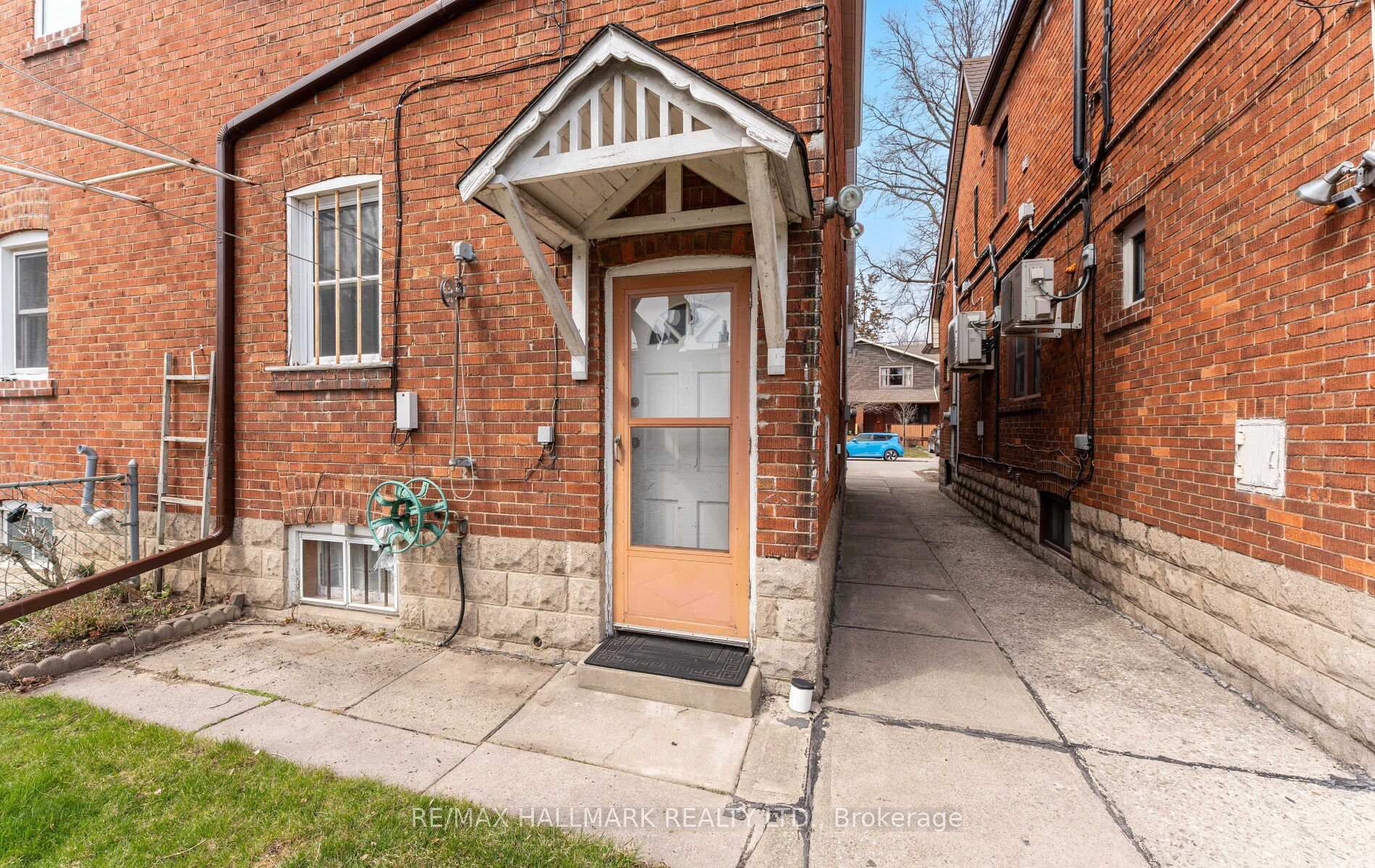 Photo 31 of 21 Kings Park Boulevard, Toronto, Danforth Village-East York — HOMEH