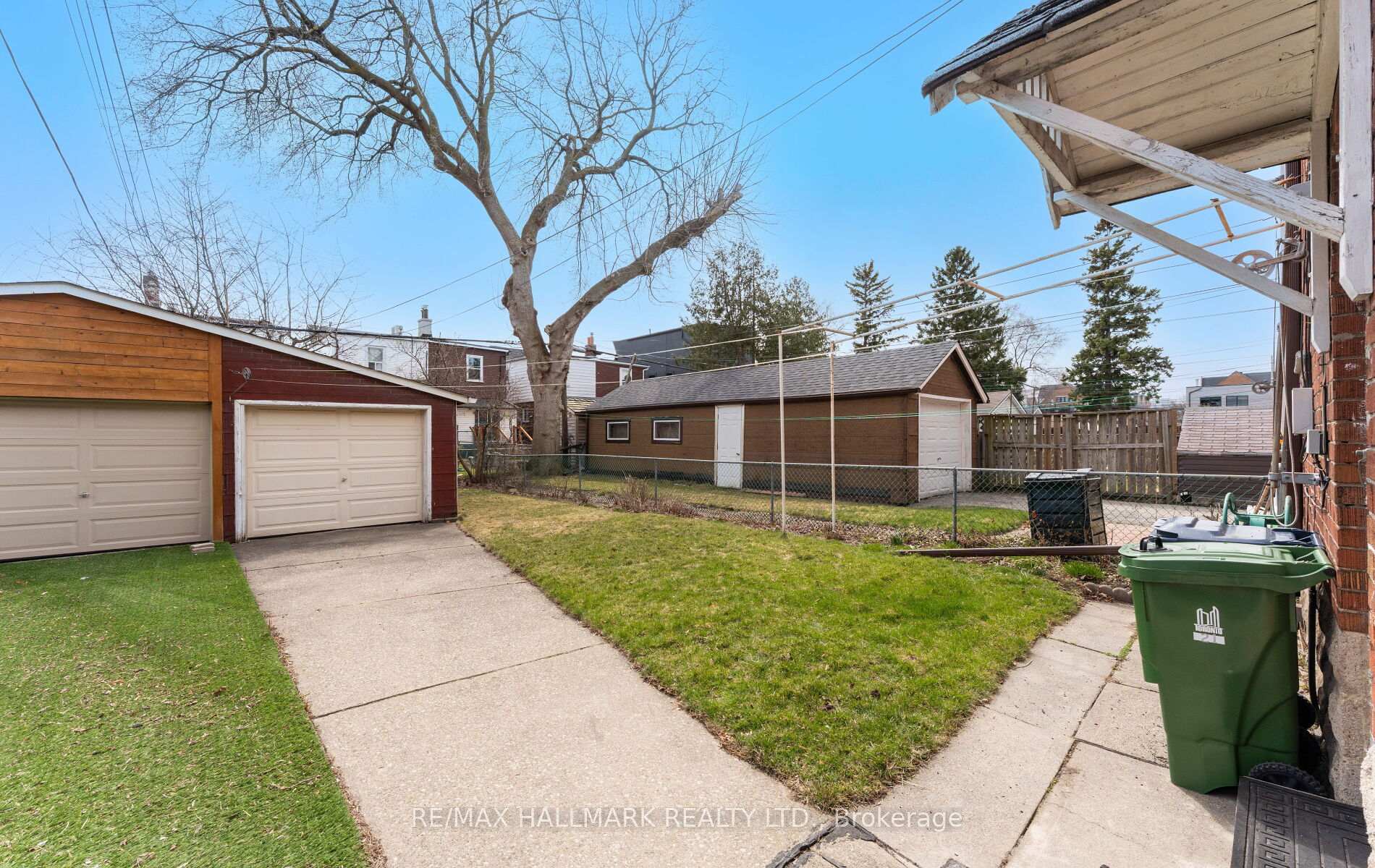 Photo 35 of 21 Kings Park Boulevard, Toronto, Danforth Village-East York — HOMEH