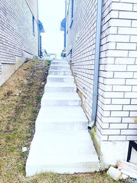 Photo 23 of 175 Vanilla Trail, Thorold, Rolling Meadows — HOMEH