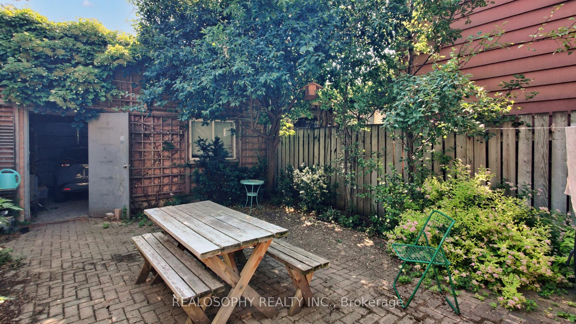 Photo 6 of Unit Lower, 449A Brock Avenue, Toronto, Dufferin Grove — HOMEH