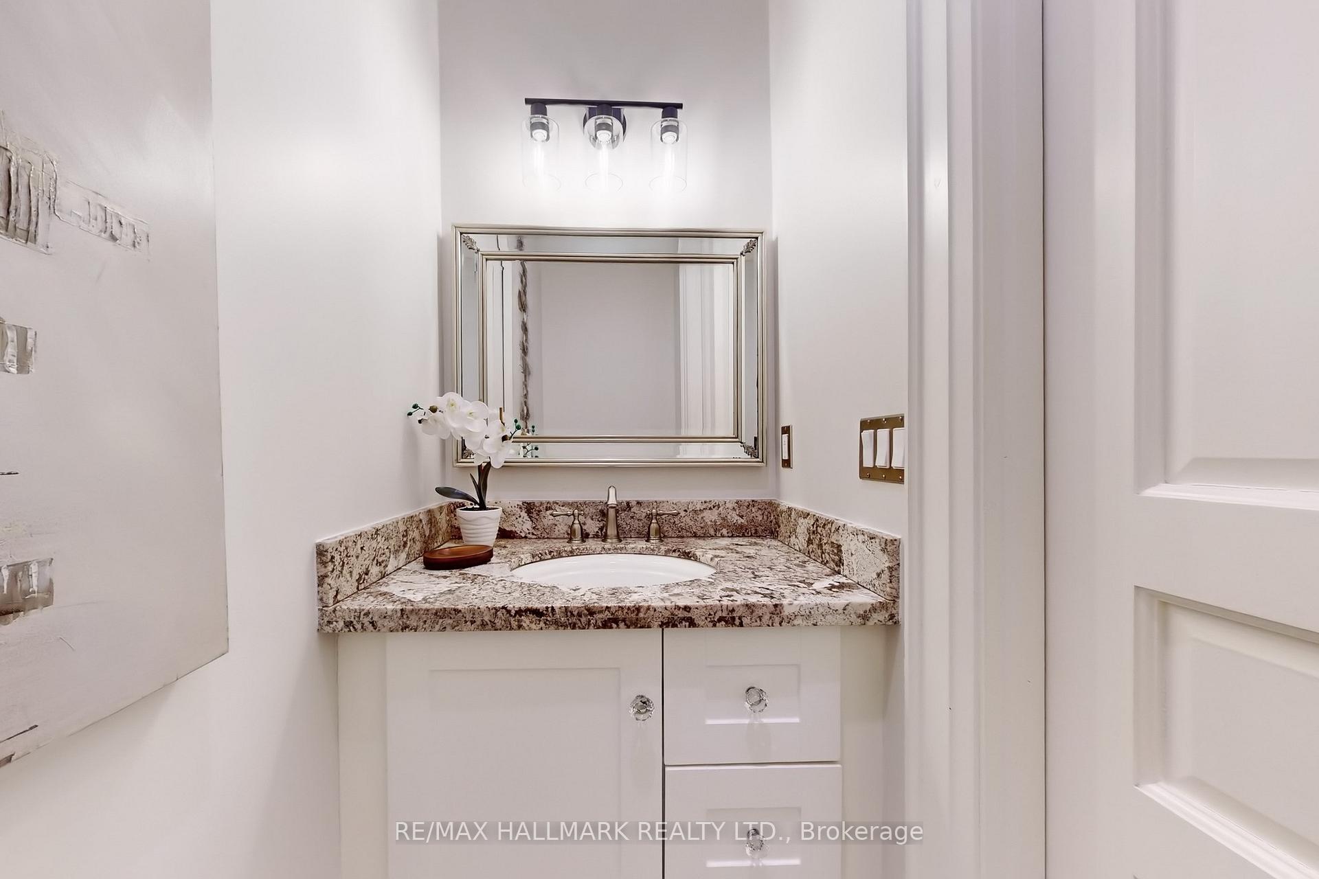 Photo 17 of 194 Parkview Hill Crescent, Toronto, O'Connor-Parkview — HOMEH