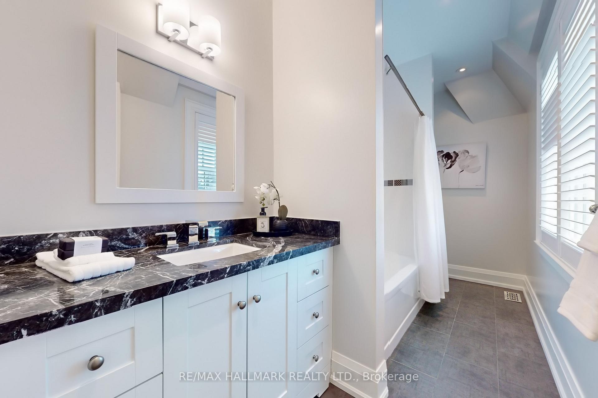 Photo 24 of 194 Parkview Hill Crescent, Toronto, O'Connor-Parkview — HOMEH