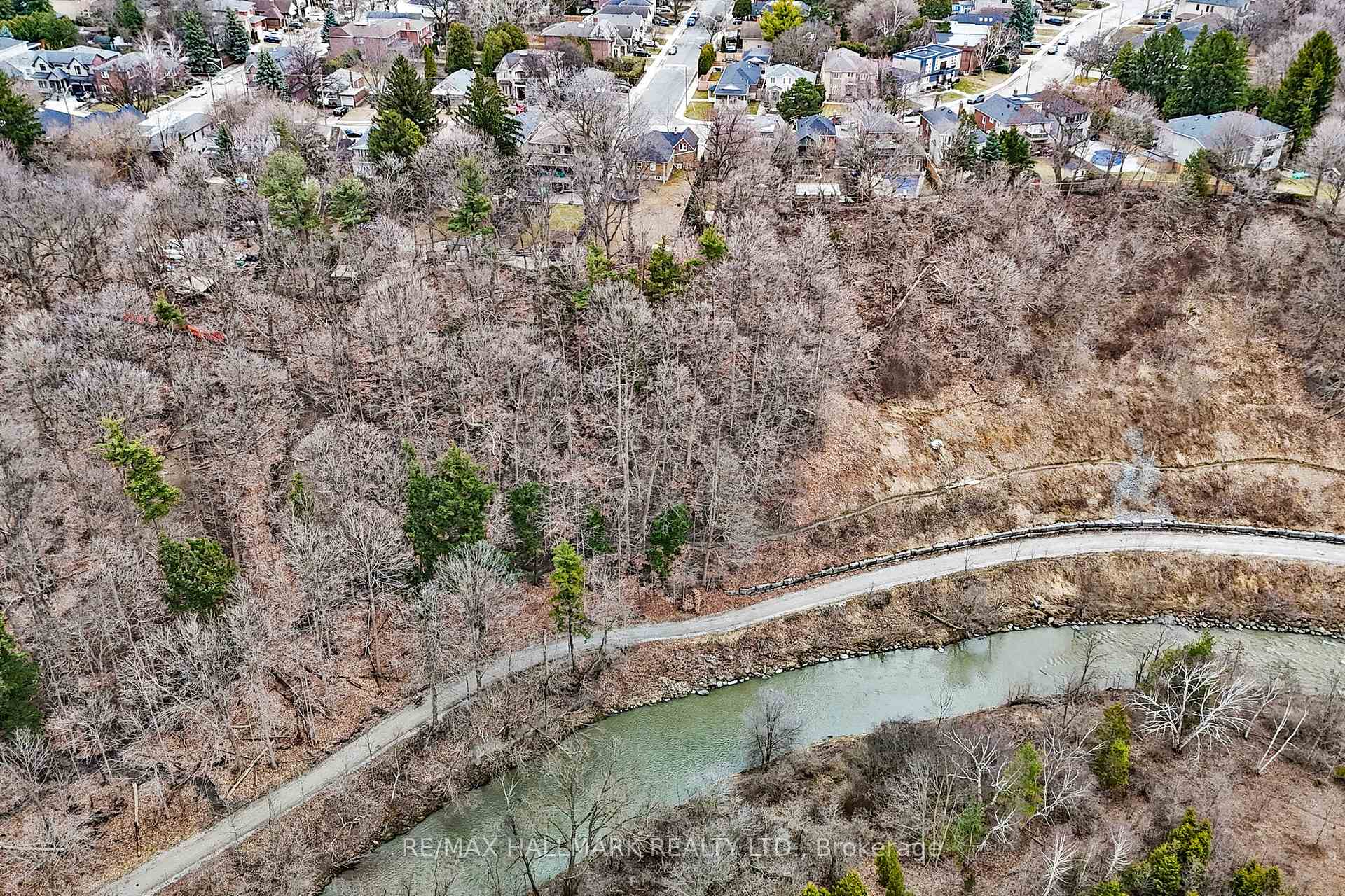 Photo 42 of 194 Parkview Hill Crescent, Toronto, O'Connor-Parkview — HOMEH