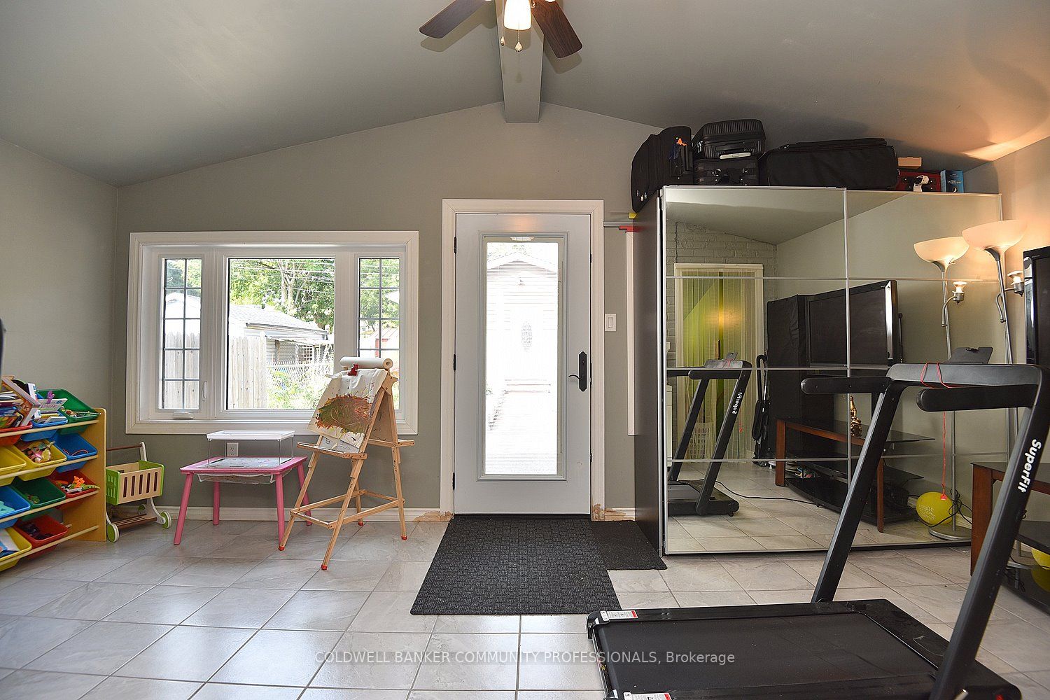 Photo 63 of 189 East Avenue N, Hamilton, Landsdale — HOMEH