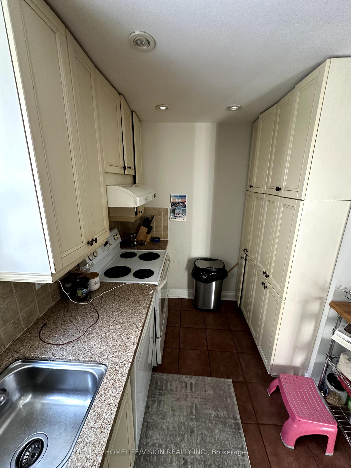 Photo 9 of 29 Glencrest Boulevard, Toronto, O'Connor-Parkview — HOMEH