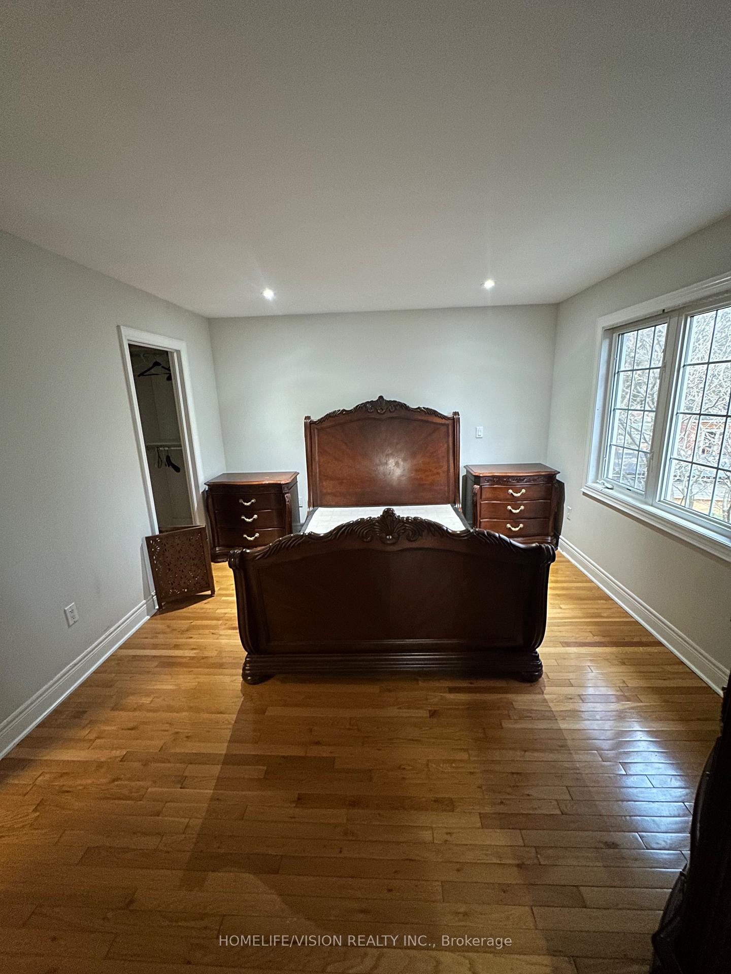 Photo 17 of 29 Glencrest Boulevard, Toronto, O'Connor-Parkview — HOMEH