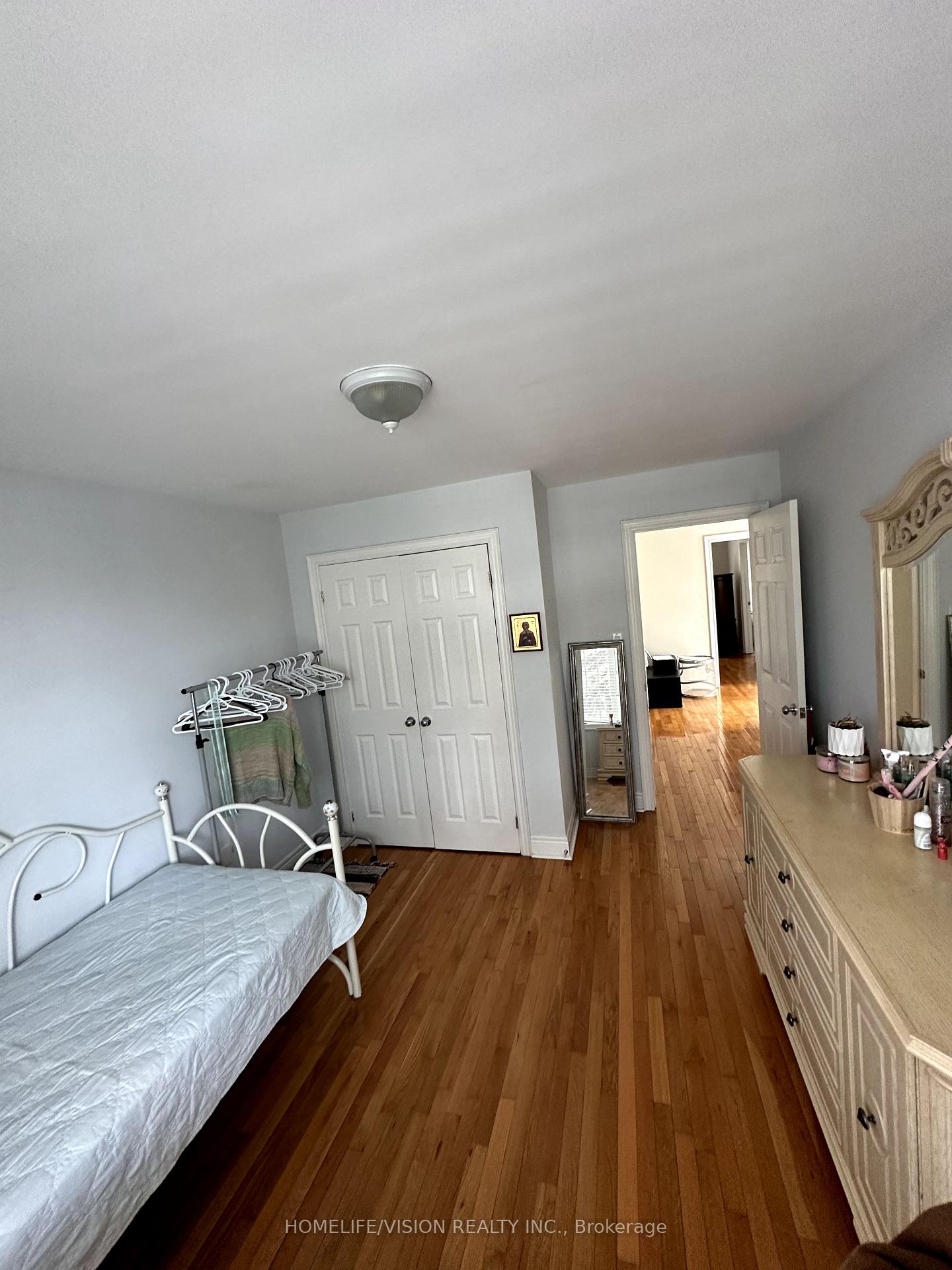 Photo 20 of 29 Glencrest Boulevard, Toronto, O'Connor-Parkview — HOMEH