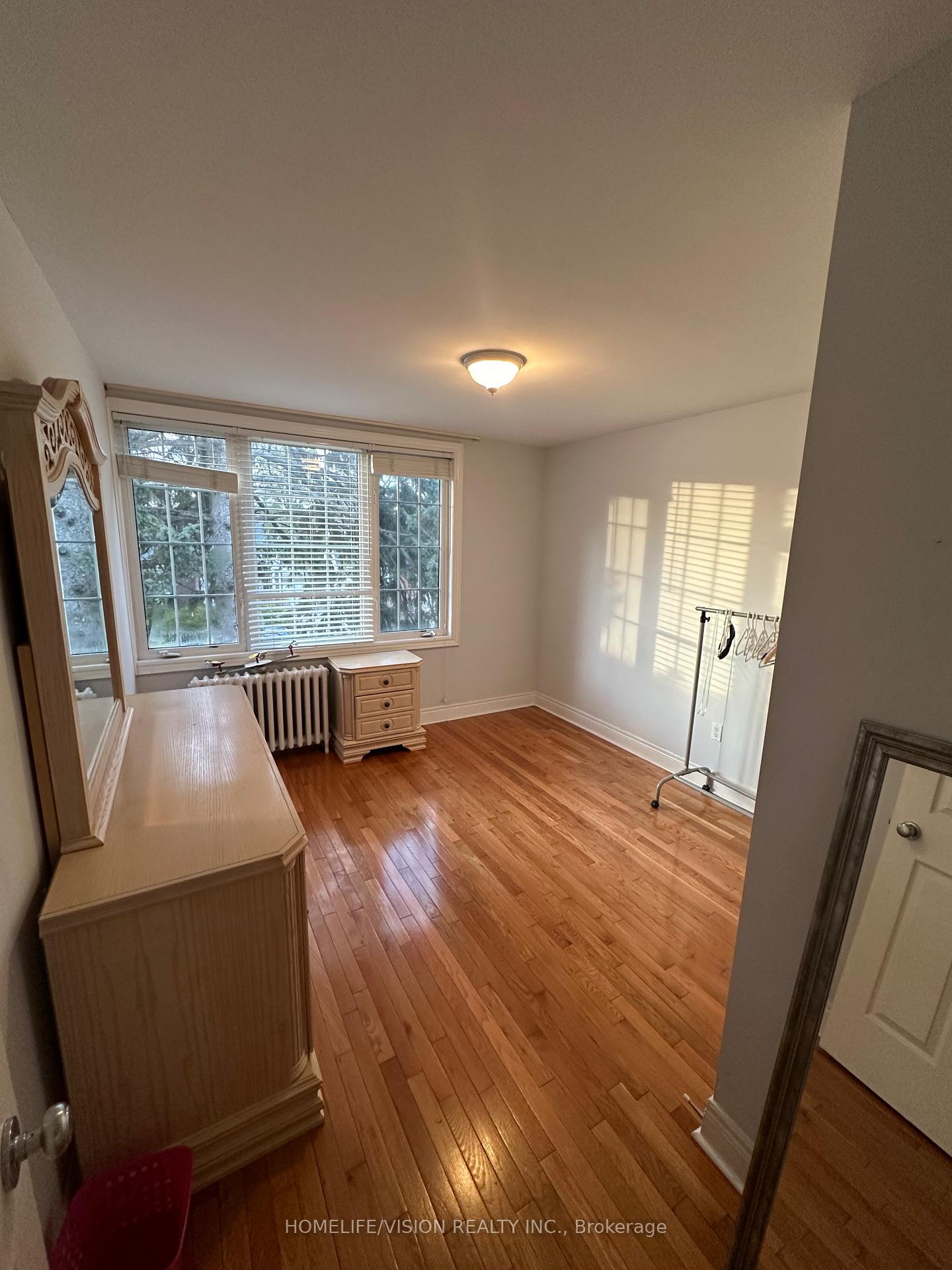 Photo 36 of 29 Glencrest Boulevard, Toronto, O'Connor-Parkview — HOMEH
