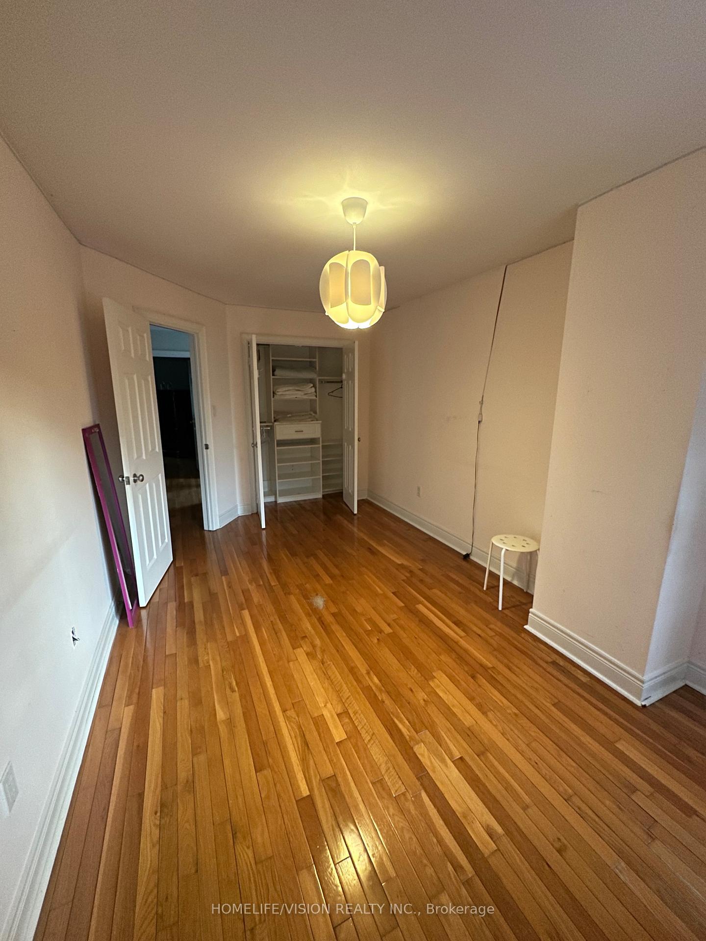 Photo 38 of 29 Glencrest Boulevard, Toronto, O'Connor-Parkview — HOMEH