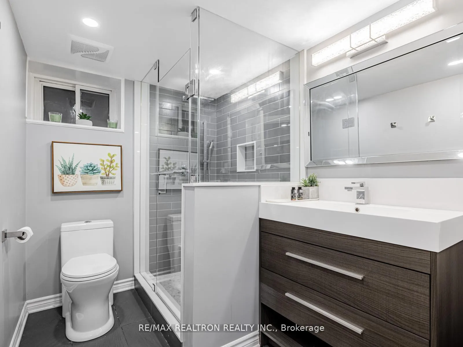 Photo 21 of 19 Davis Road, Aurora, Aurora Highlands — HOMEH