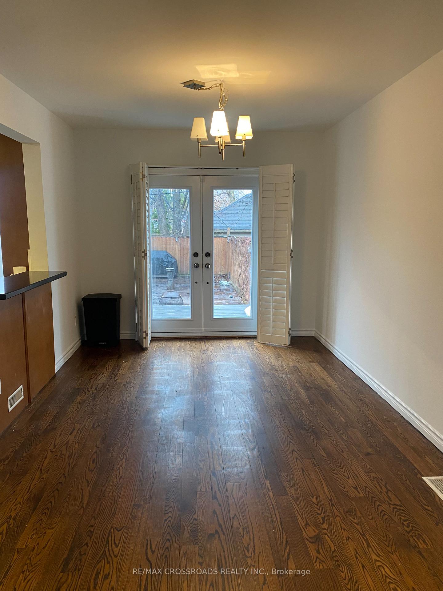 Photo 4 of 1076 Logan Avenue, Toronto, Broadview North — HOMEH