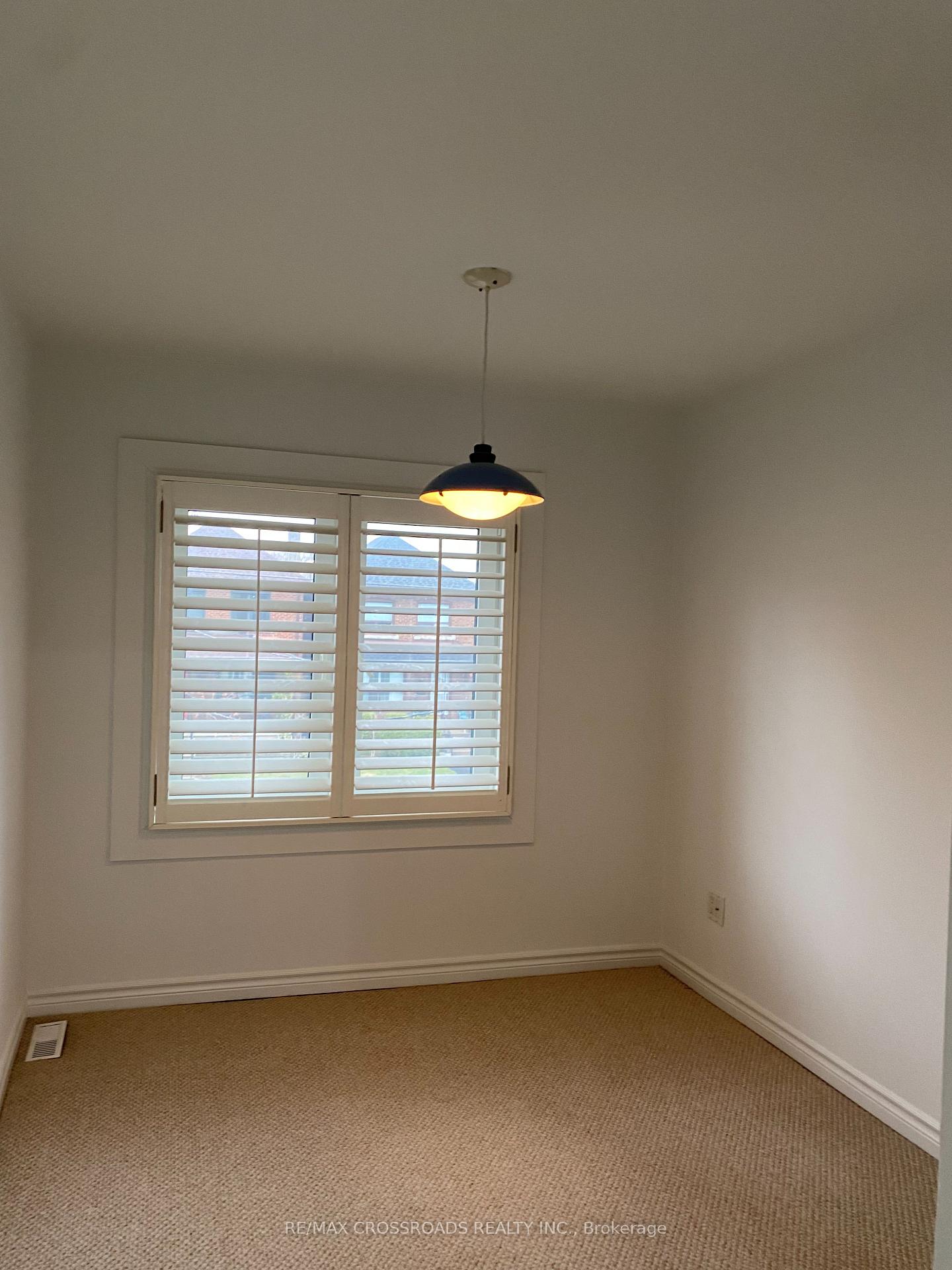 Photo 9 of 1076 Logan Avenue, Toronto, Broadview North — HOMEH