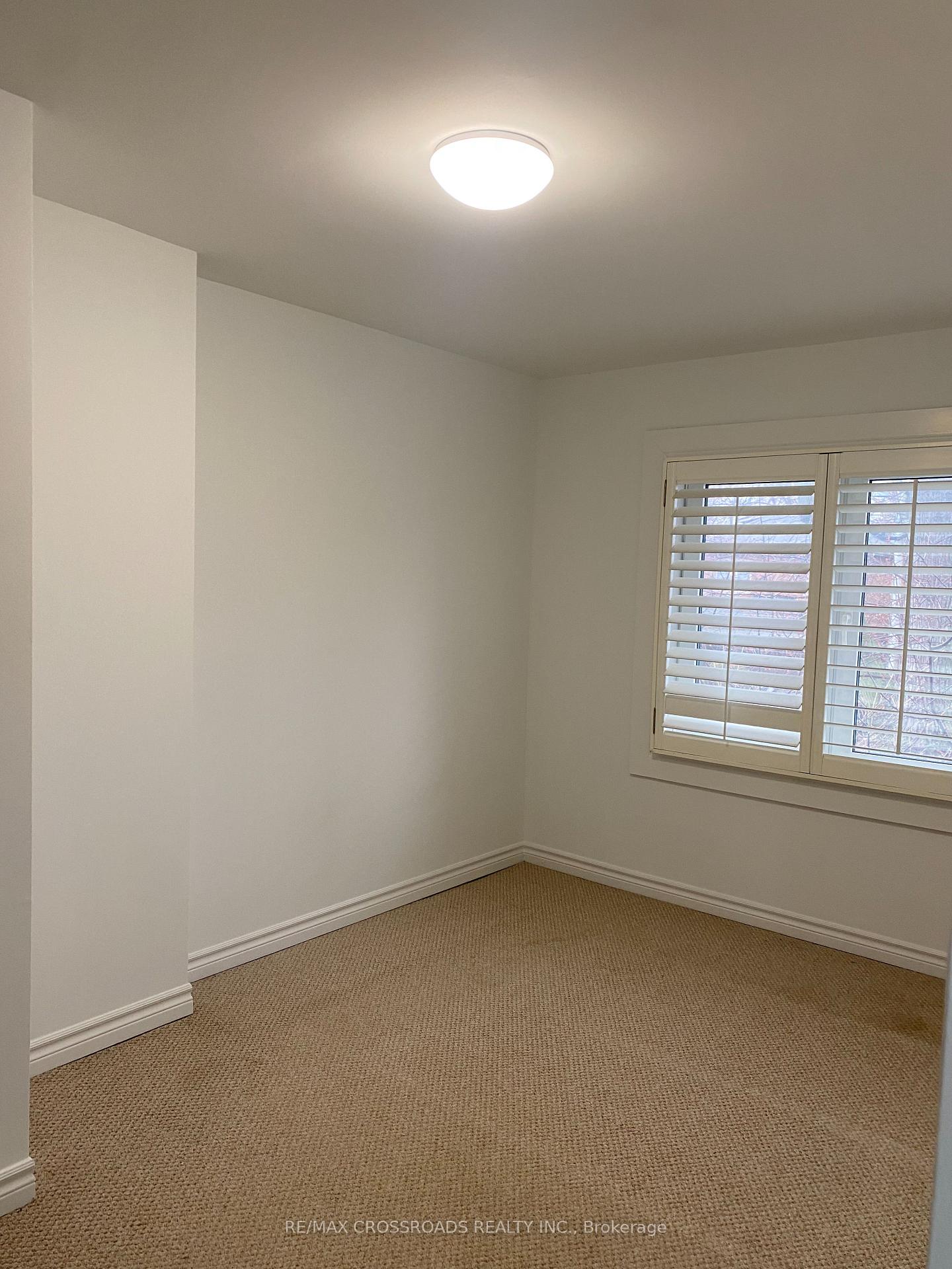 Photo 10 of 1076 Logan Avenue, Toronto, Broadview North — HOMEH