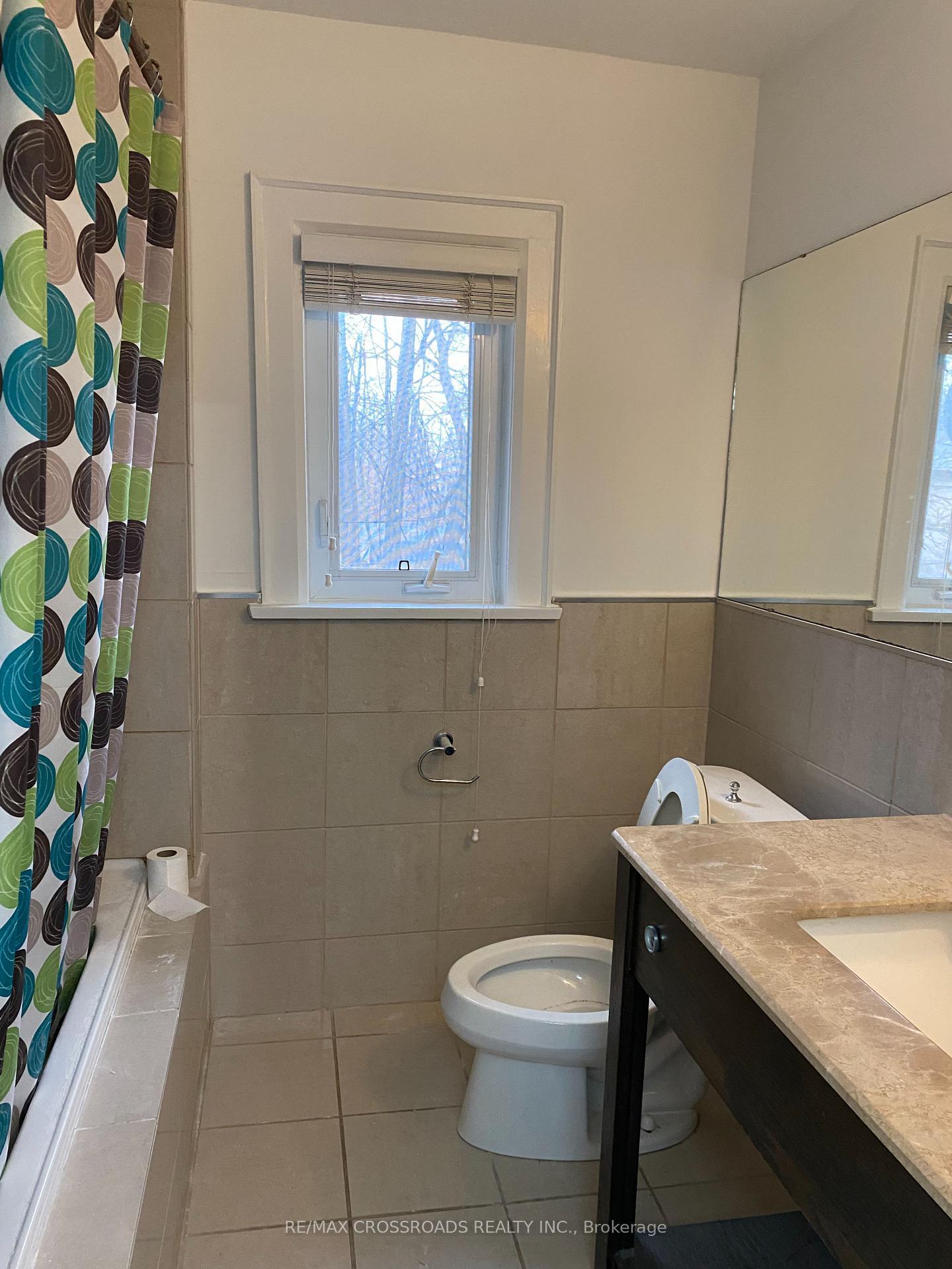 Photo 11 of 1076 Logan Avenue, Toronto, Broadview North — HOMEH
