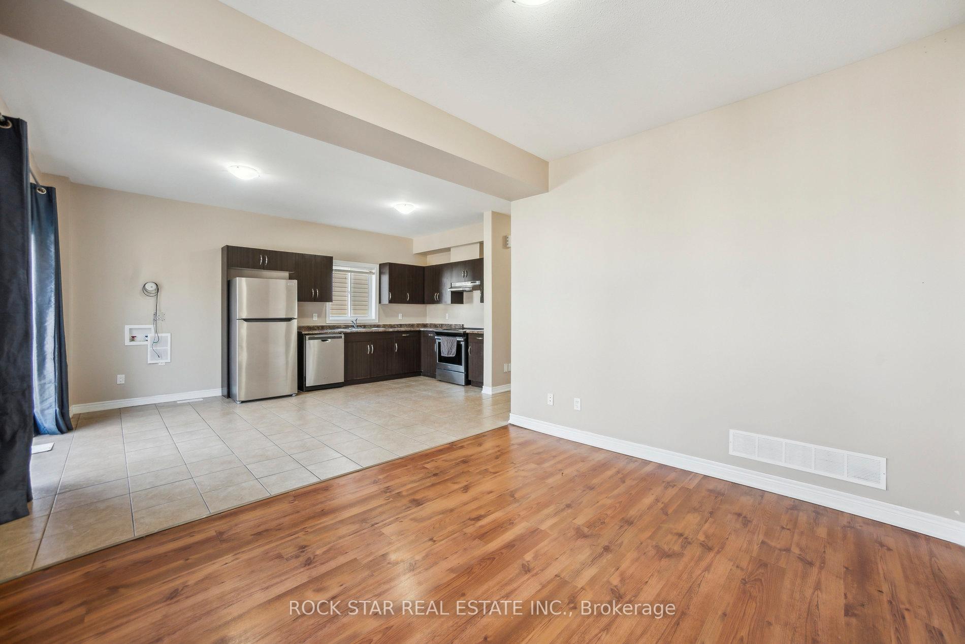 Photo 5 of 83 Wellington Street N, Thorold, Thorold Downtown — HOMEH