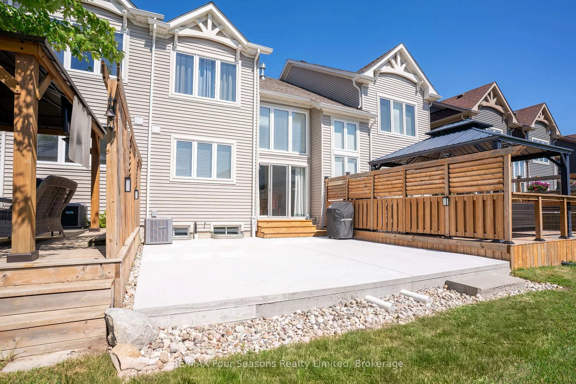 Photo 4 of 42 Lett Avenue, Collingwood — HOMEH