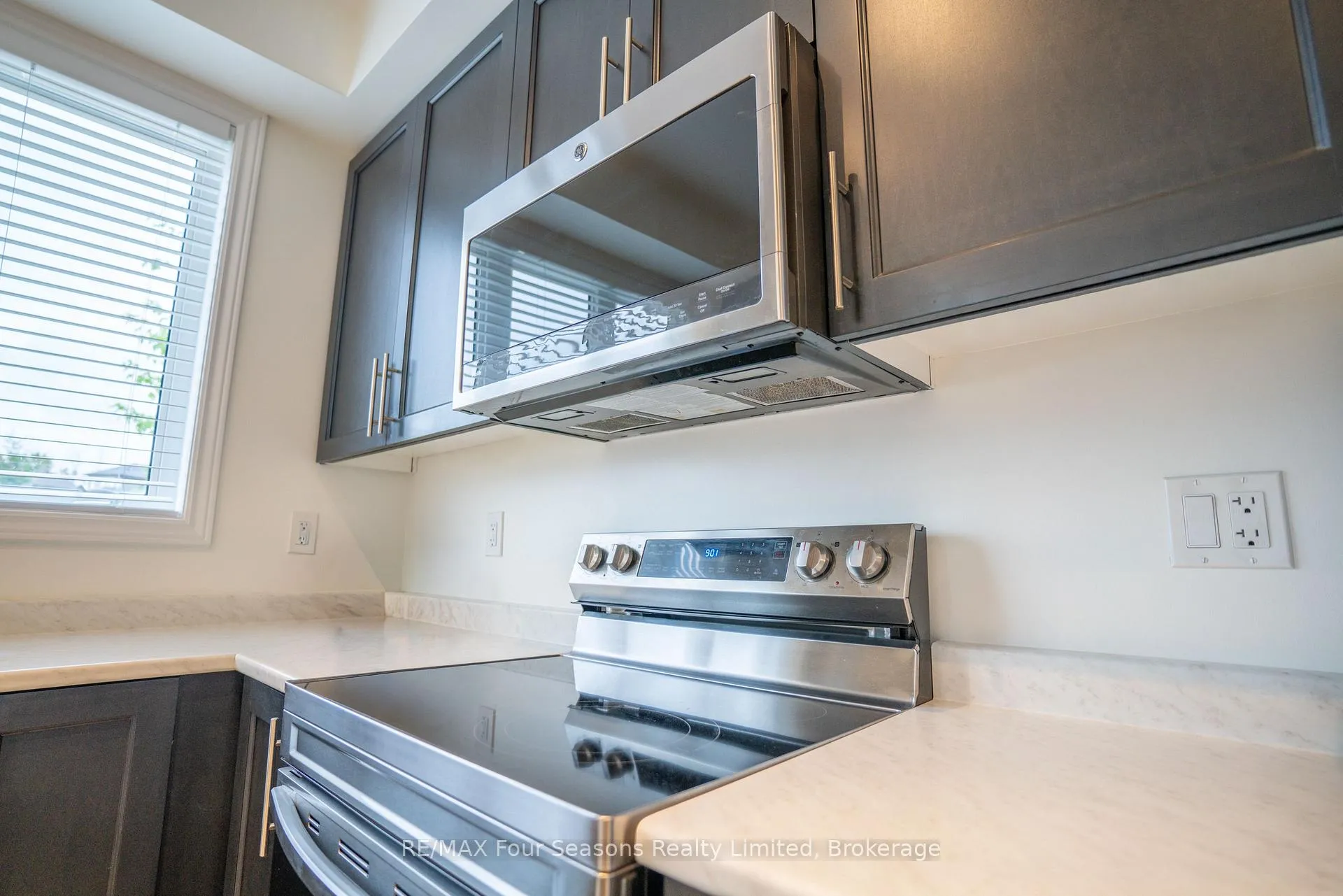 Photo 14 of 42 Lett Avenue, Collingwood — HOMEH