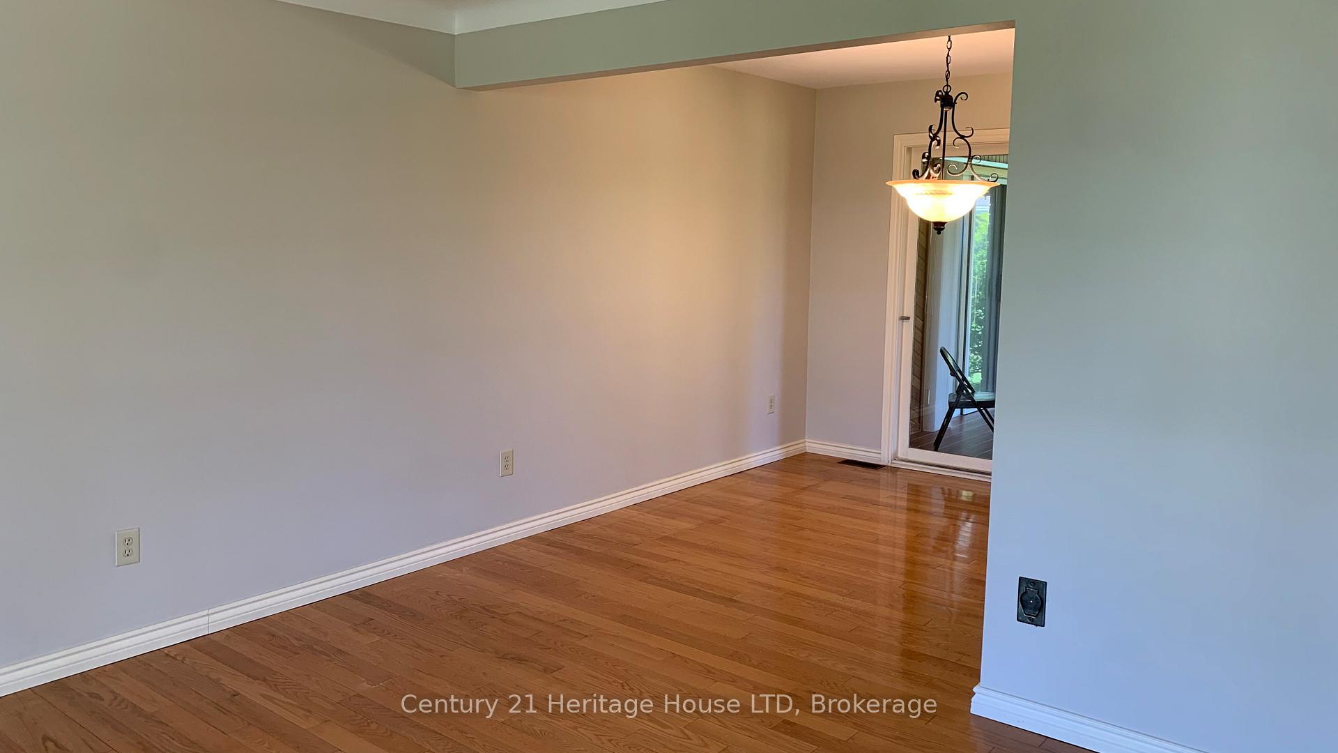 Photo 19 of 2764 Port Robinson Road, Thorold, Hurricane/Merrittville — HOMEH