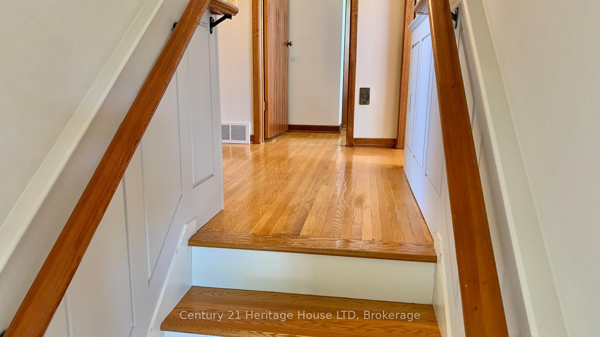 Photo 20 of 2764 Port Robinson Road, Thorold, Hurricane/Merrittville — HOMEH