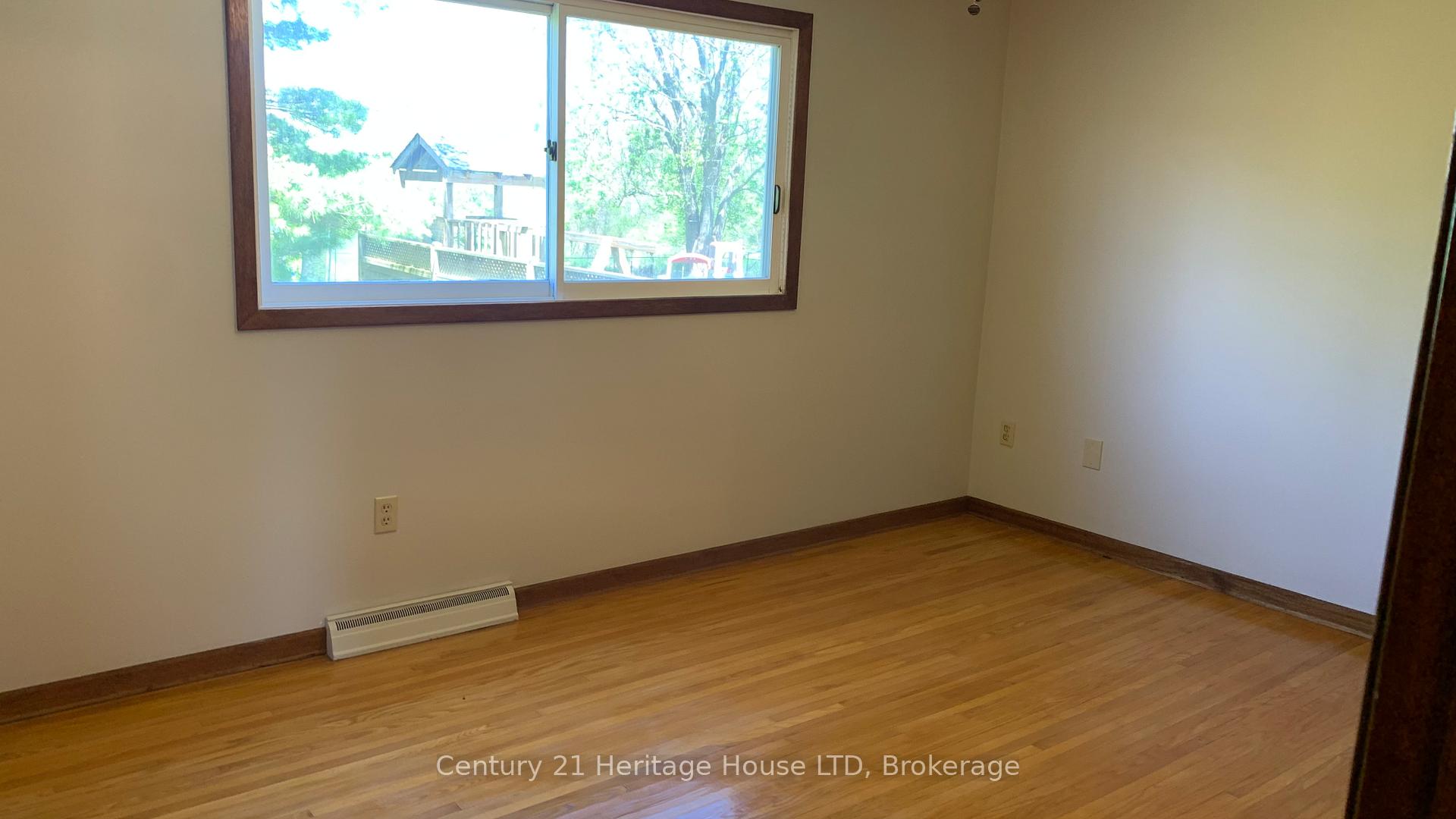 Photo 22 of 2764 Port Robinson Road, Thorold, Hurricane/Merrittville — HOMEH