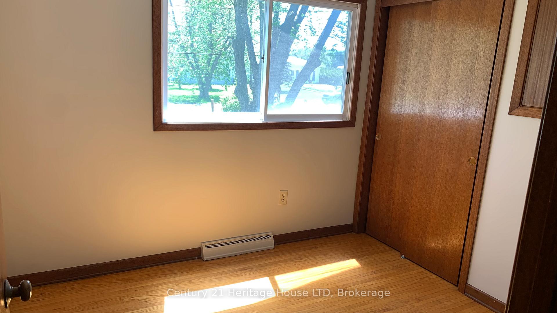 Photo 24 of 2764 Port Robinson Road, Thorold, Hurricane/Merrittville — HOMEH