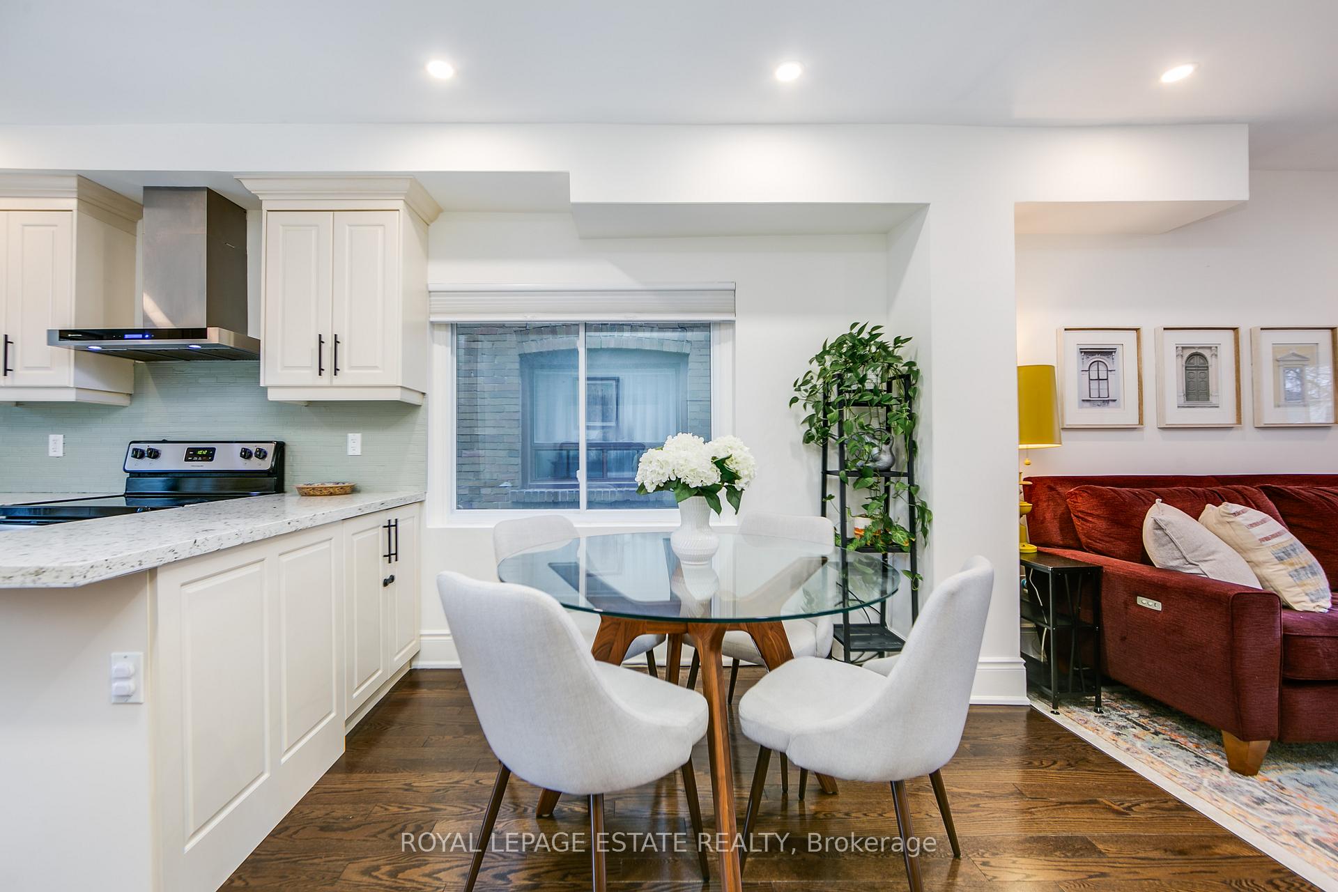 Photo 7 of 102 Springdale Boulevard, Toronto, Danforth Village-East York — HOMEH