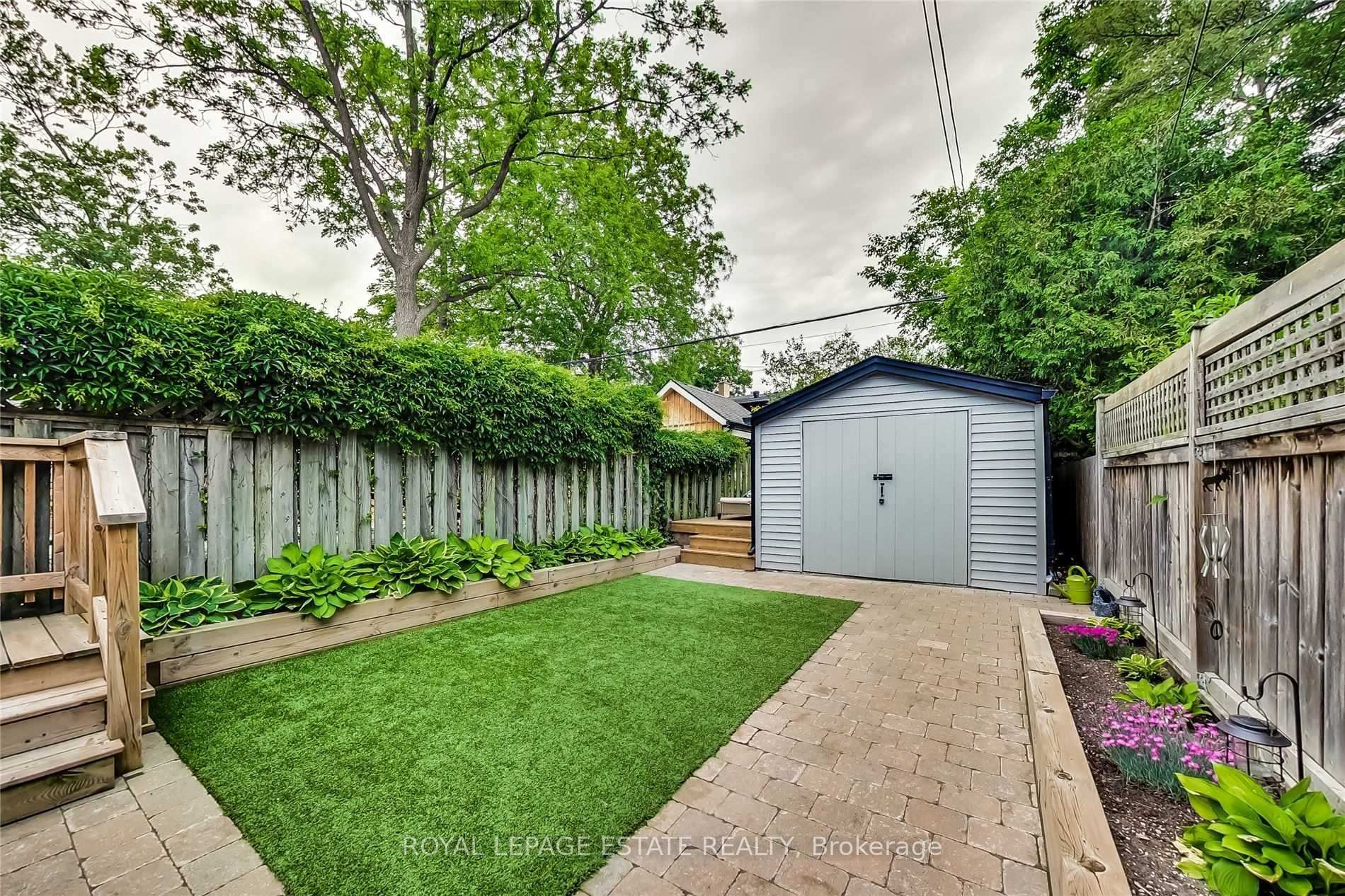 Photo 13 of 102 Springdale Boulevard, Toronto, Danforth Village-East York — HOMEH