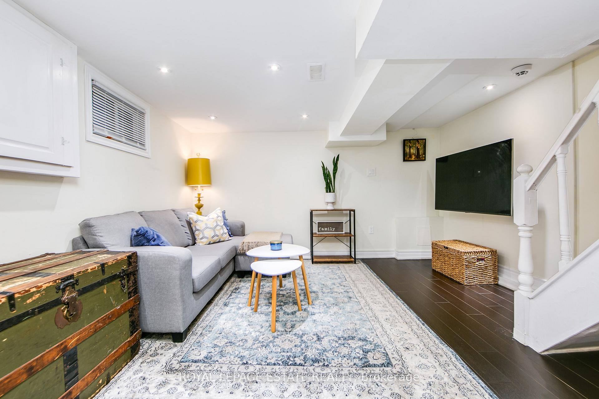 Photo 23 of 102 Springdale Boulevard, Toronto, Danforth Village-East York — HOMEH