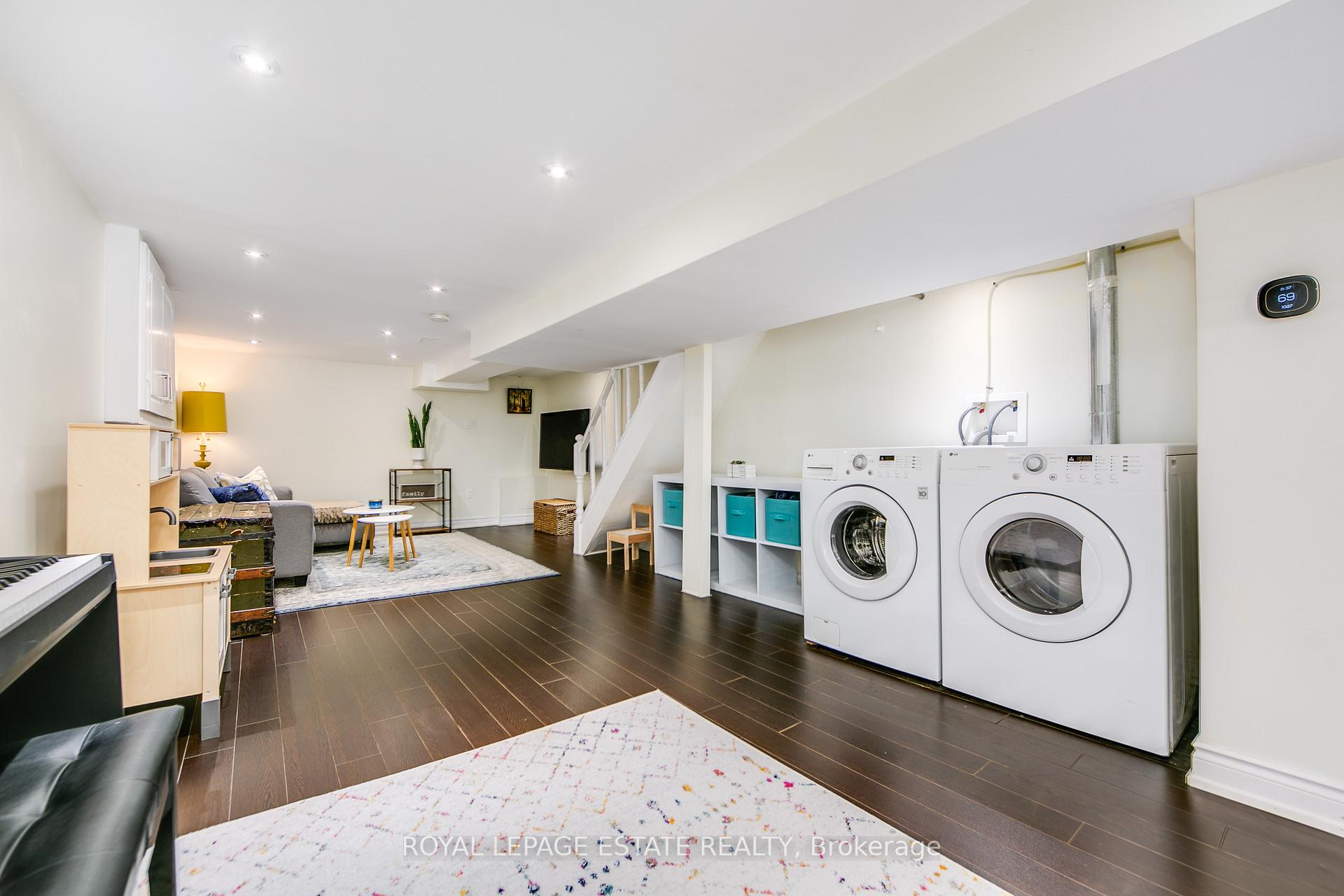 Photo 25 of 102 Springdale Boulevard, Toronto, Danforth Village-East York — HOMEH