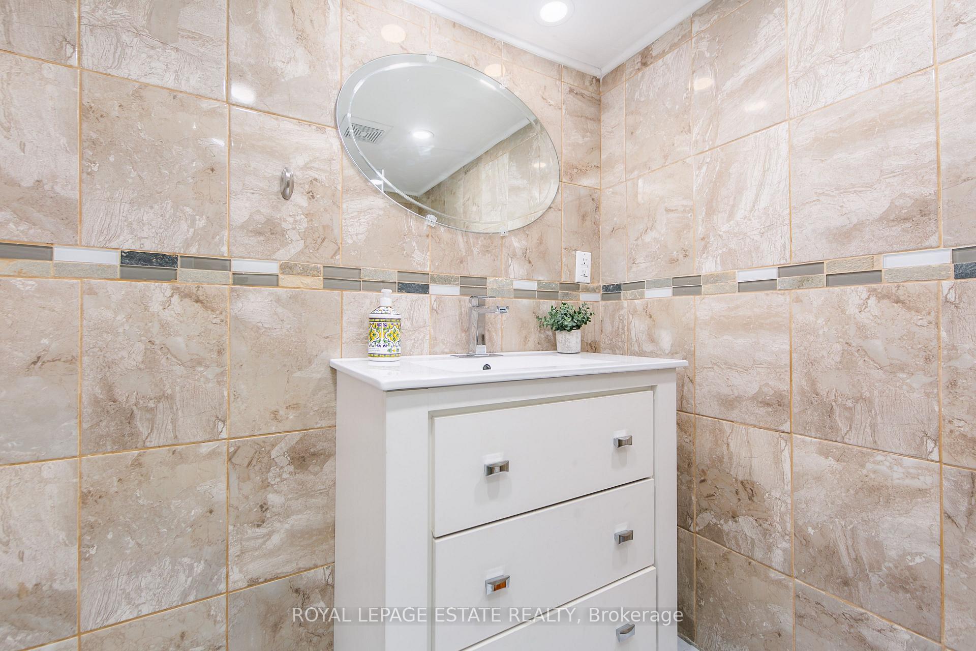 Photo 28 of 102 Springdale Boulevard, Toronto, Danforth Village-East York — HOMEH