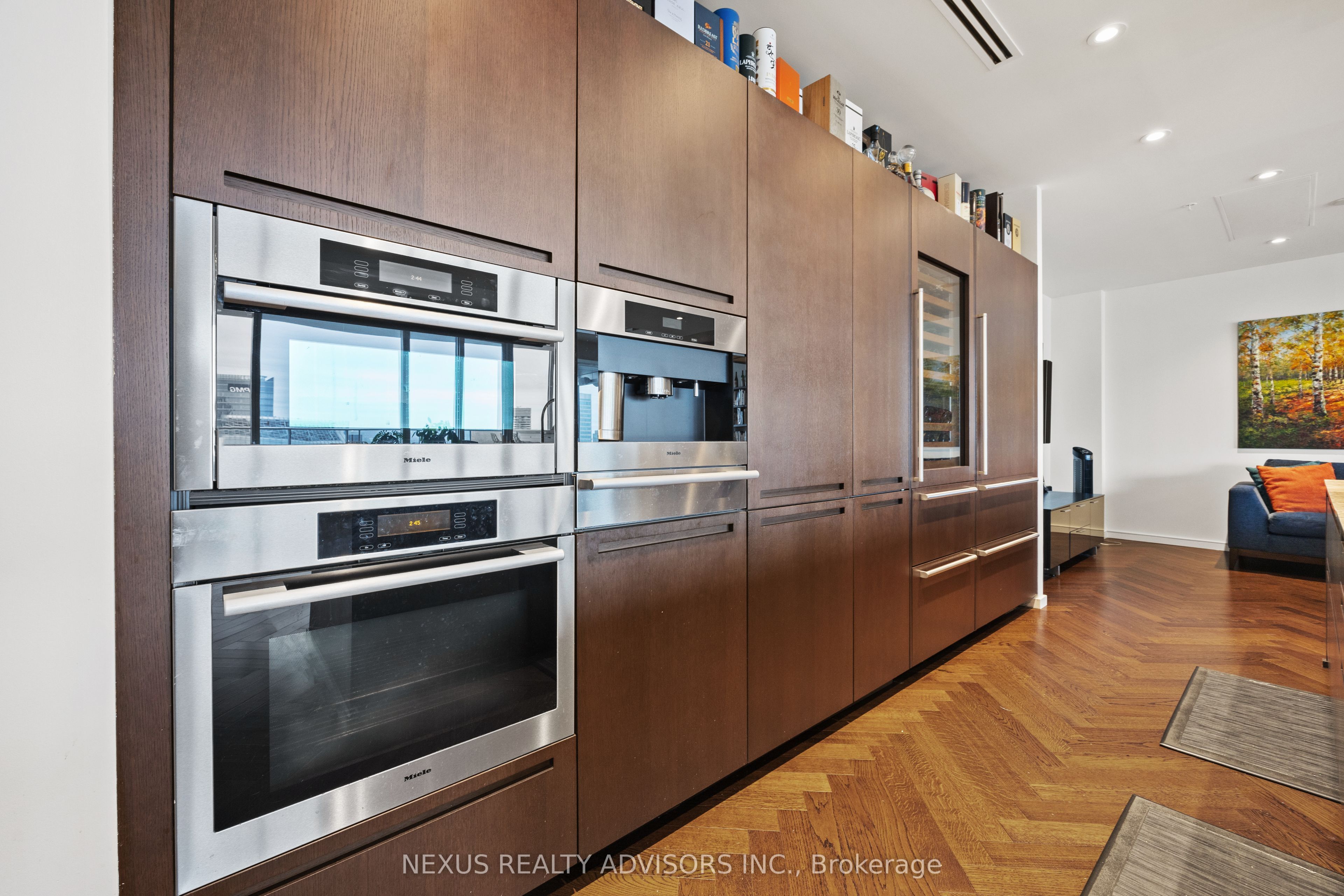 Photo 52 of Unit 6005, 180 University Avenue, Toronto, University — HOMEH