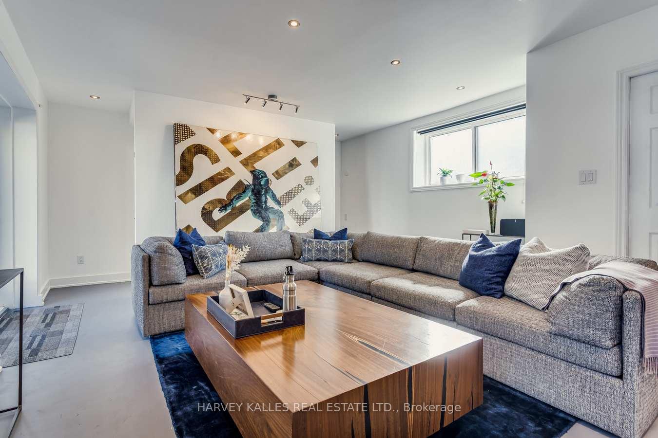 Photo 5 of Unit Coach, 42 Lakeview Avenue, Toronto, Trinity-Bellwoods — HOMEH