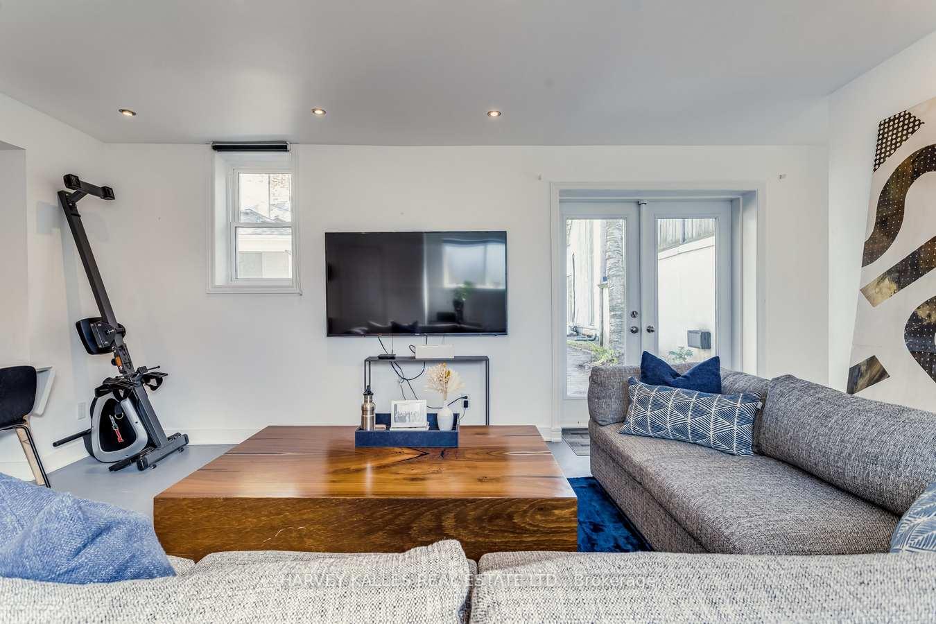 Photo 9 of Unit Coach, 42 Lakeview Avenue, Toronto, Trinity-Bellwoods — HOMEH