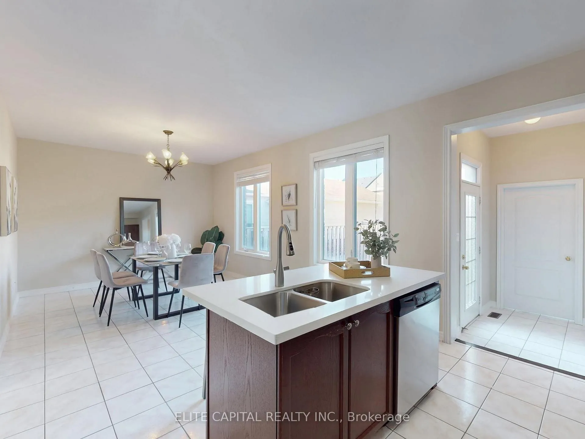 Photo 12 of 28 Ivory Silk Drive, Markham, Cathedraltown — HOMEH