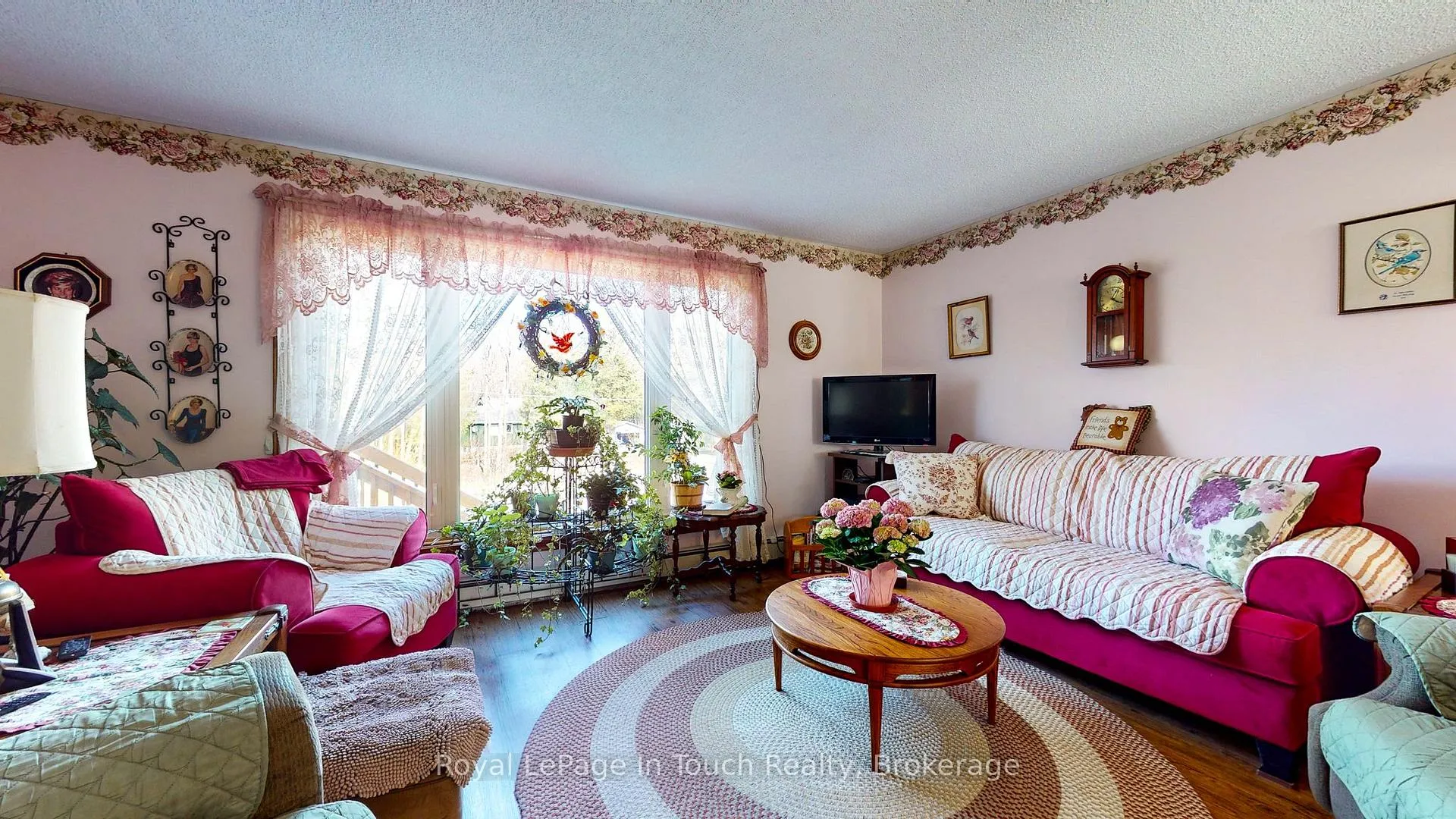 Photo 4 of 14 Seneca Crescent, Tiny, Rural Tiny — HOMEH