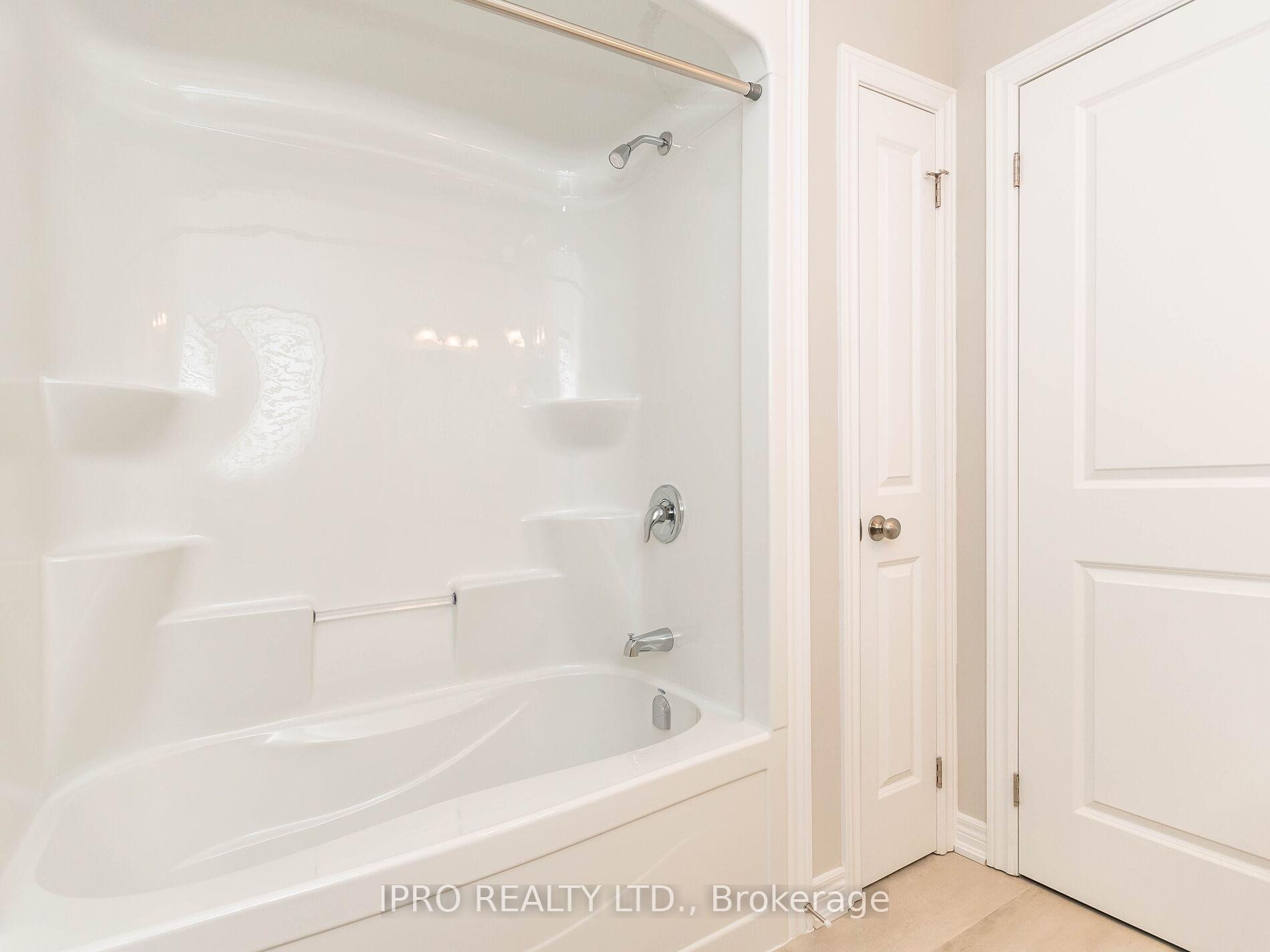 Photo 21 of 29 Barker Parkway, Thorold, Rolling Meadows — HOMEH