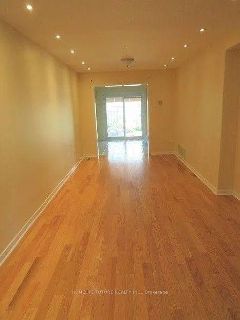 Photo 3 of 105 Kruger Road, Markham, Middlefield — HOMEH