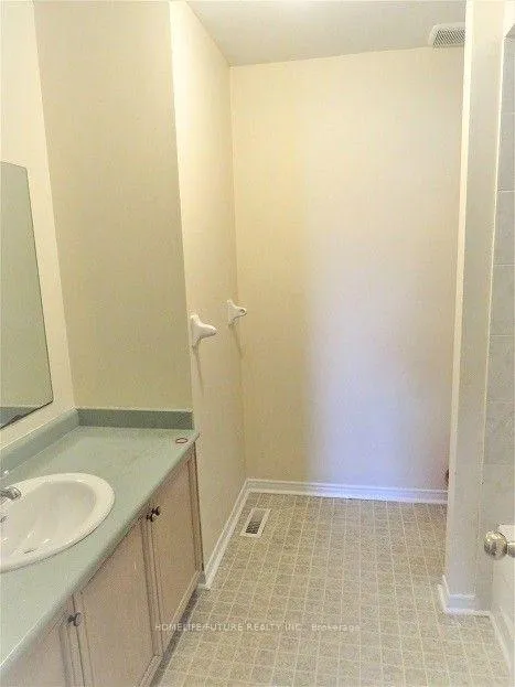 Photo 8 of 105 Kruger Road, Markham, Middlefield — HOMEH
