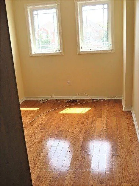 Photo 10 of 105 Kruger Road, Markham, Middlefield — HOMEH