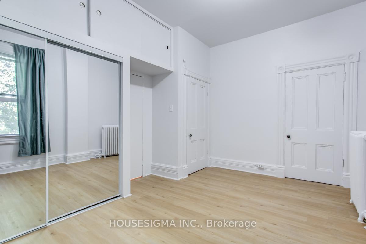 Photo 6 of Unit 2, 663 Huron Street, Toronto, The Annex — HOMEH