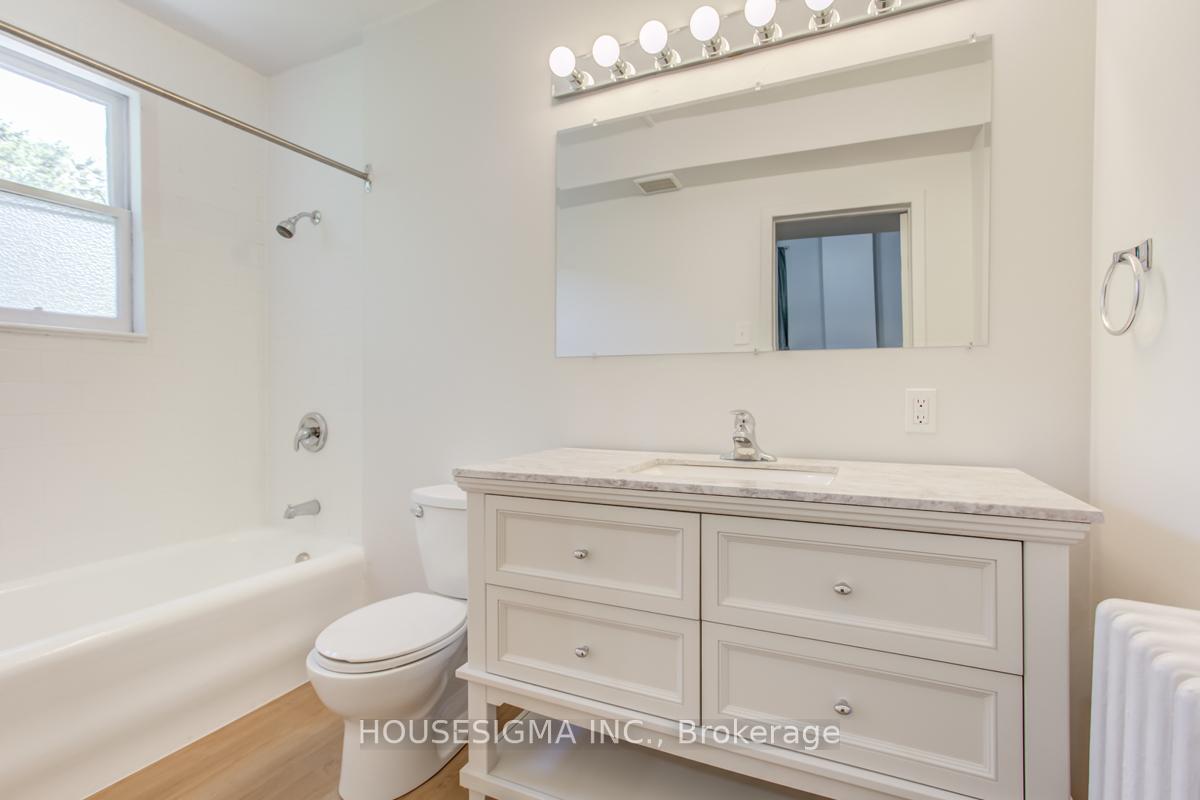 Photo 9 of Unit 2, 663 Huron Street, Toronto, The Annex — HOMEH