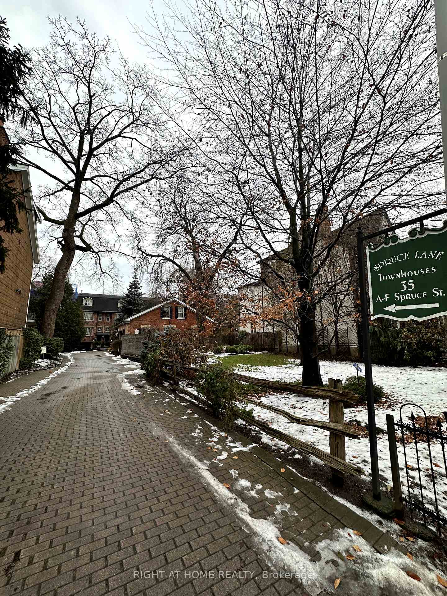 Photo 9 of 35E Spruce Street, Toronto, Cabbagetown-South St. James Town — HOMEH