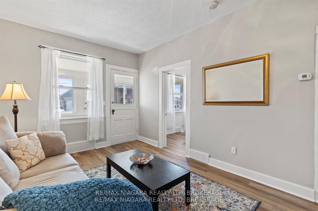 Photo 6 of 28 Ann Street, Thorold, Thorold Downtown — HOMEH