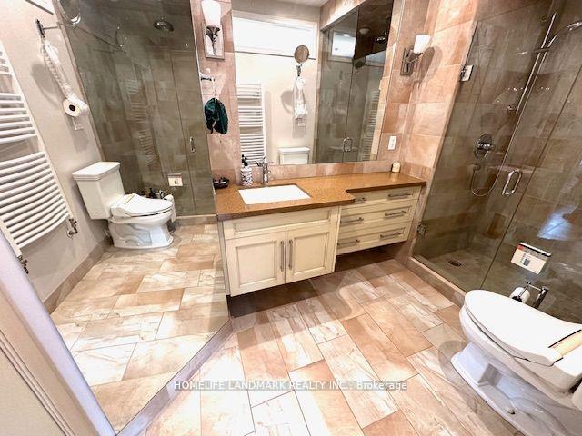 Photo 15 of 147 Madison Avenue, Toronto, The Annex — HOMEH