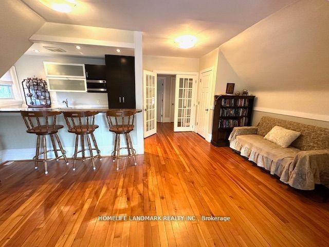 Photo 16 of 147 Madison Avenue, Toronto, The Annex — HOMEH