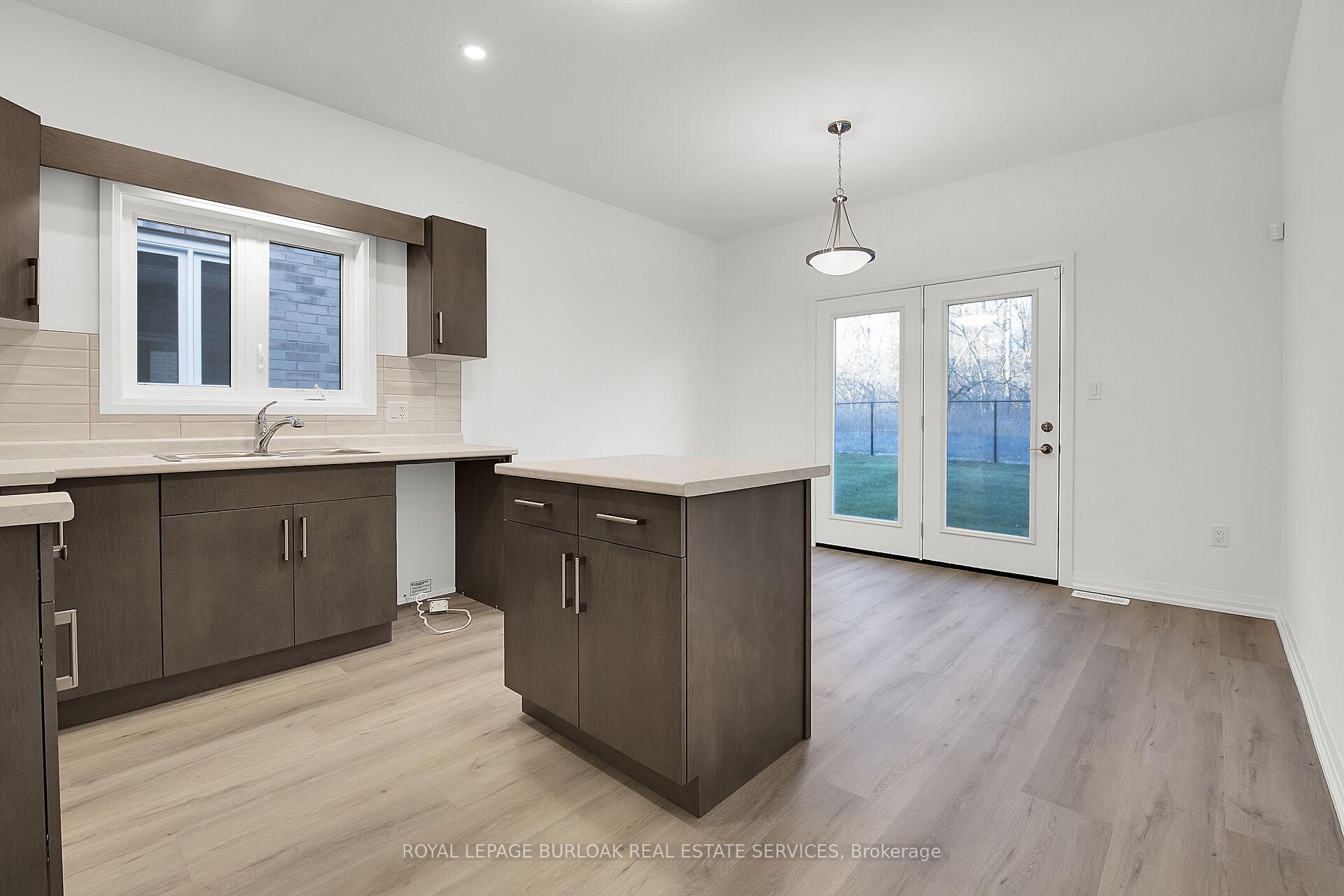 Photo 10 of 35 Willson Drive, Thorold, Hurricane/Merrittville — HOMEH